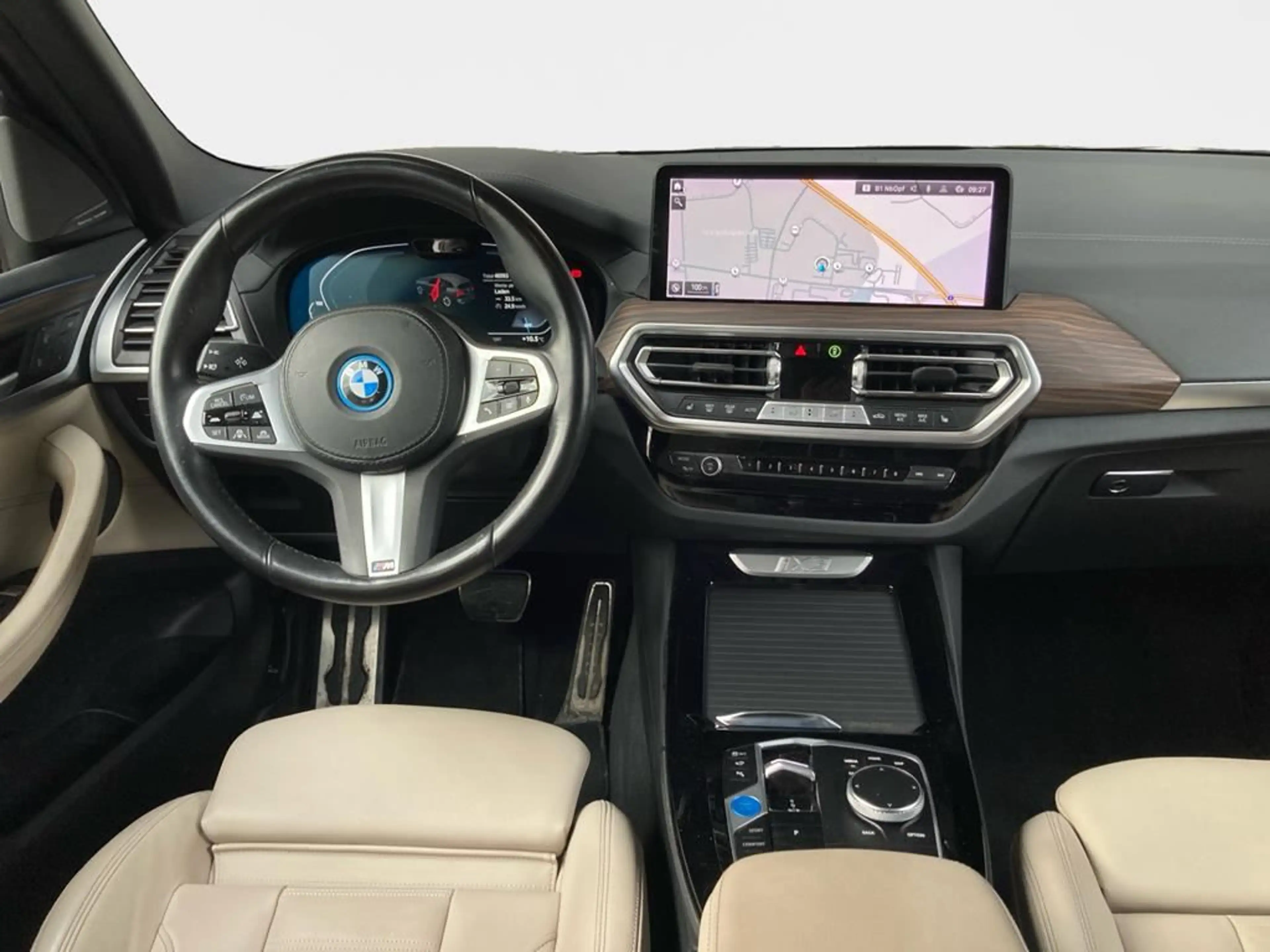 BMW iX3 Impressive — photo 12