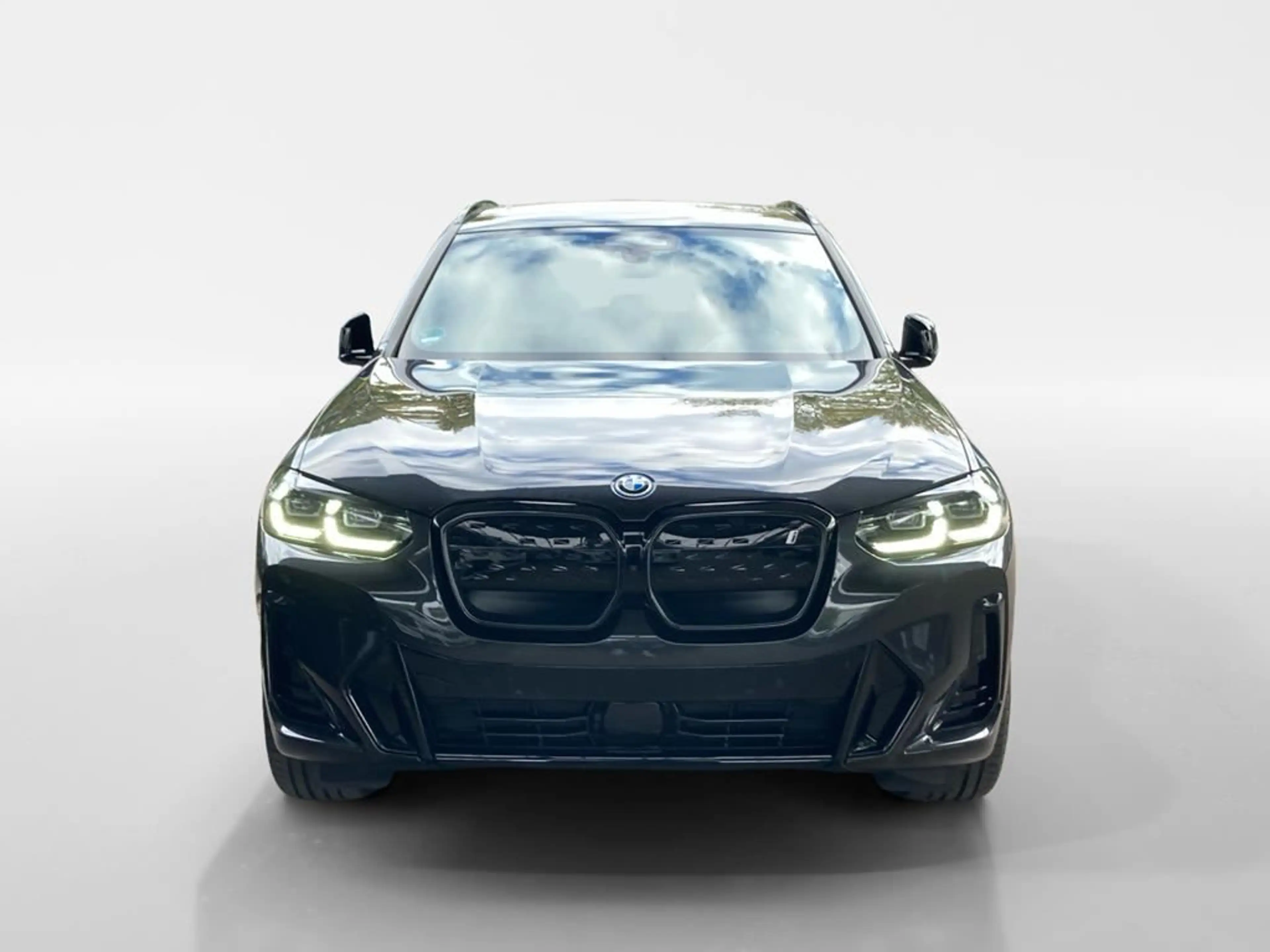 BMW iX3 Impressive — photo 2