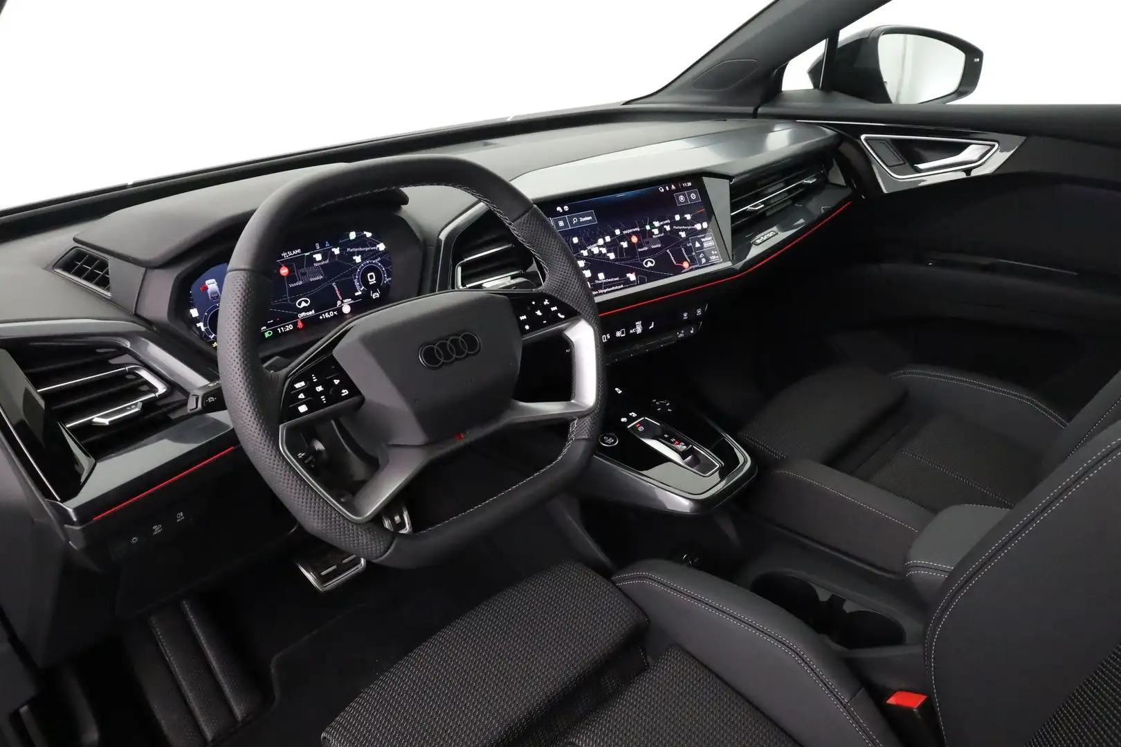 Audi Q4 e-tron S edition e-tron 45 82 kWh 210 kW / 286 PK | Assis Gris - 2
