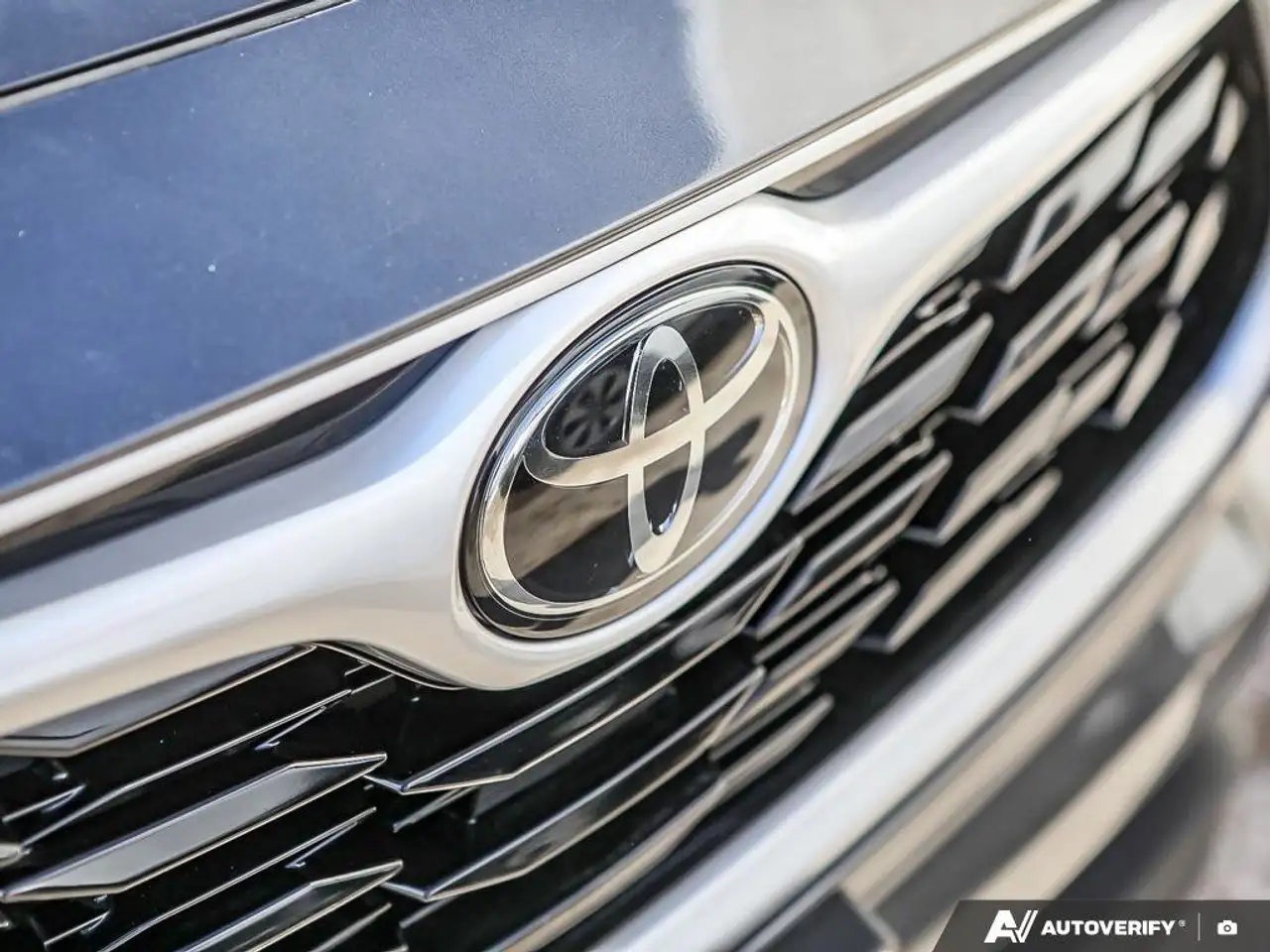 Toyota Highlander снимка Toyota Highlander