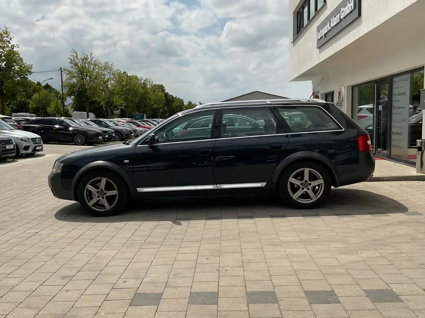 Audi A6 allroad 2,5 TDI SHZ CD 17 Zoll Alu 8x Bereift Azul - 2