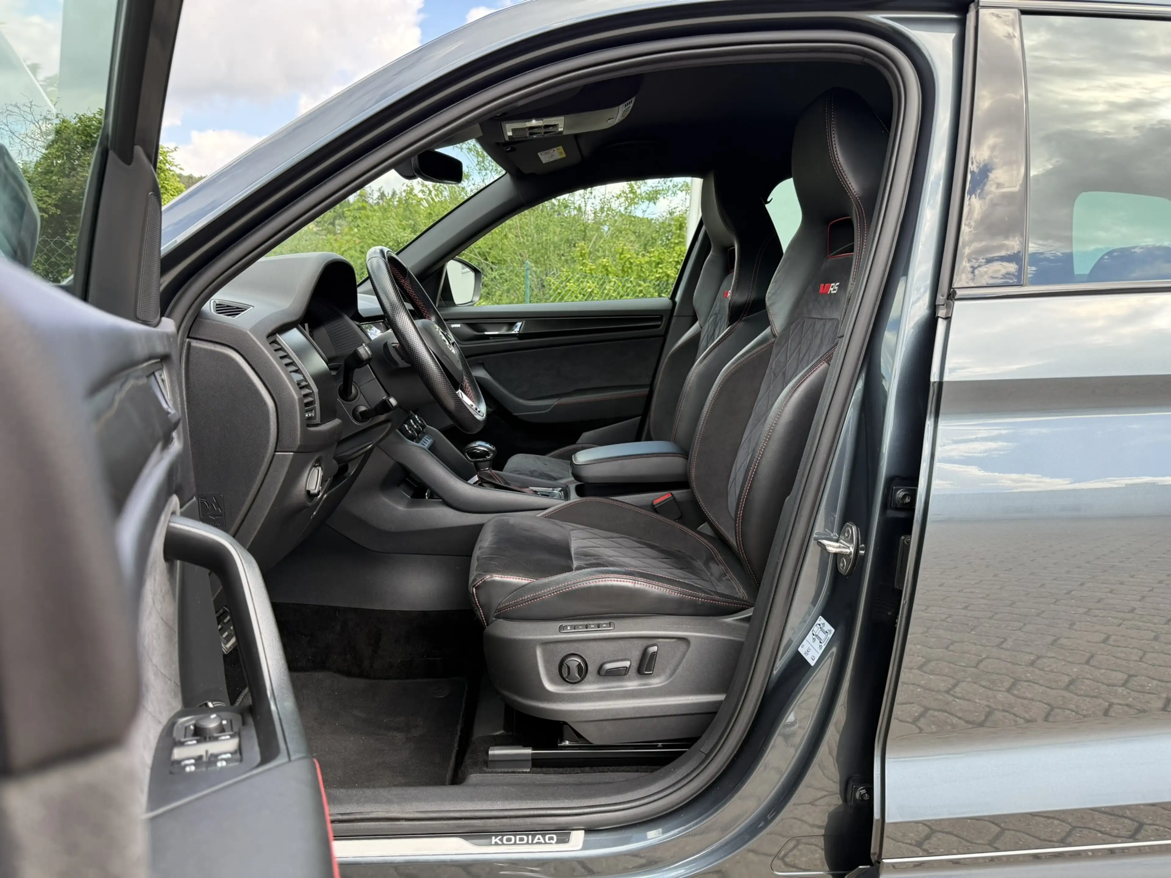 Skoda Kodiaq RS 2.0 Bi-TDI DSG 4x4 ACC AHK CANTON KAM — photo 12