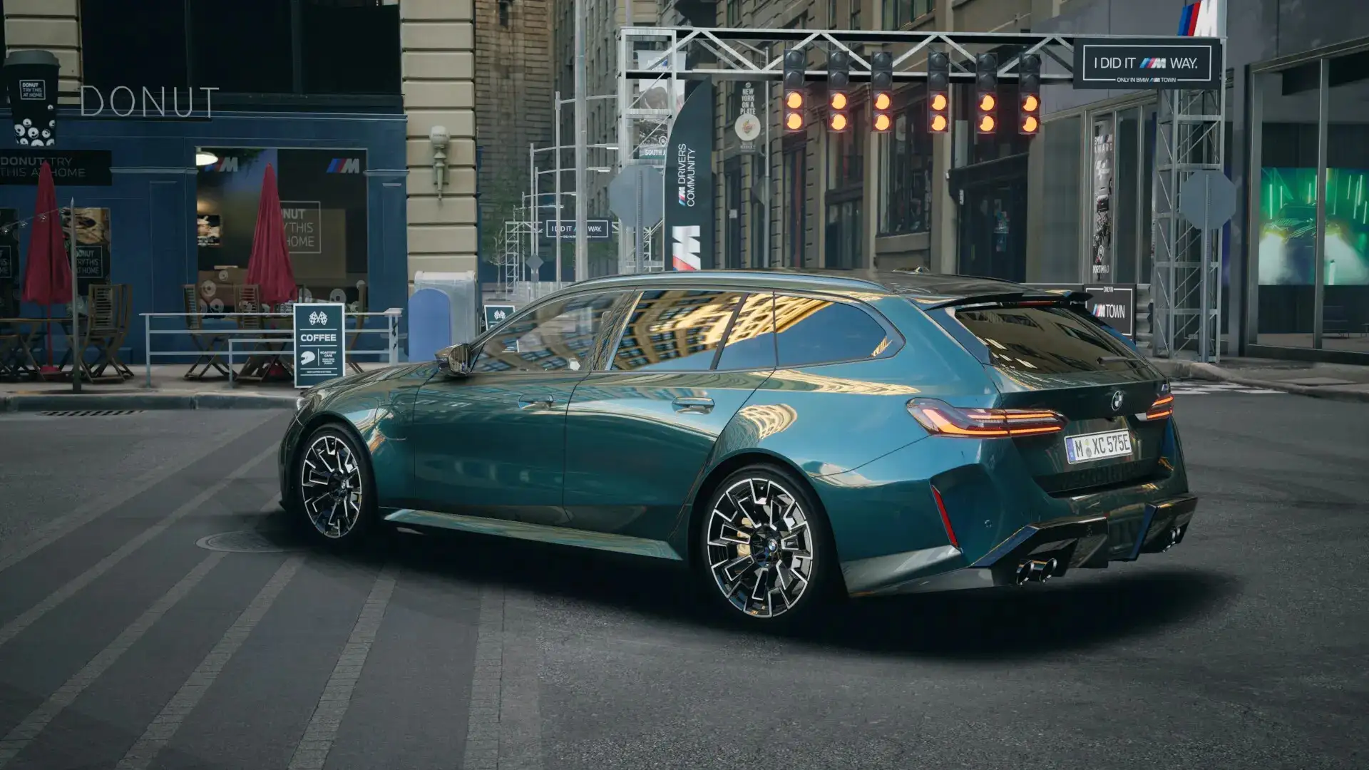 BMW M5 5 Serie Touring Automaat / M Drive Professional / Blauw - 2