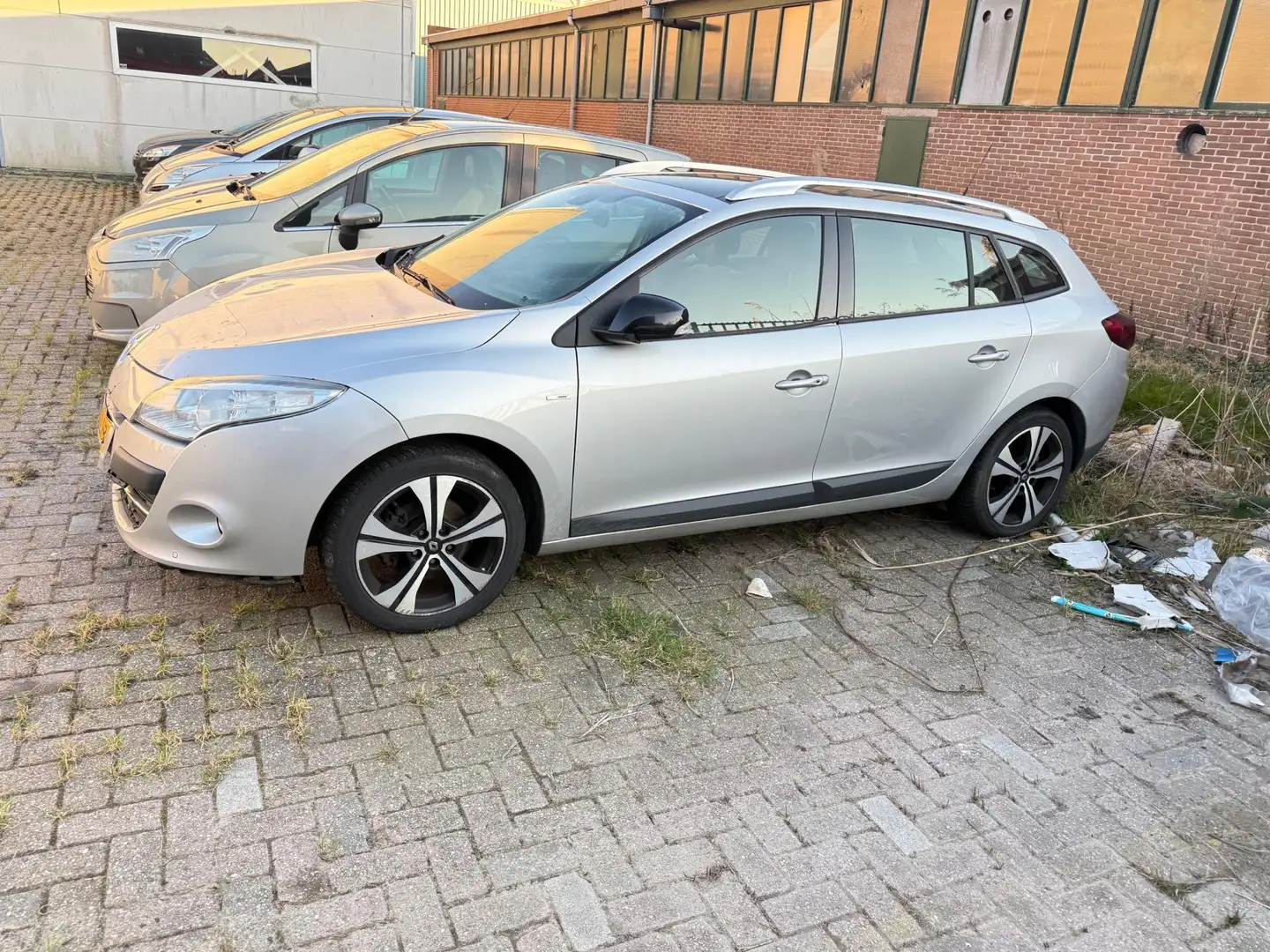 Renault Megane Estate 1.4 TCe Bose ((( VOOR SCHADE ))) Grijs - 2
