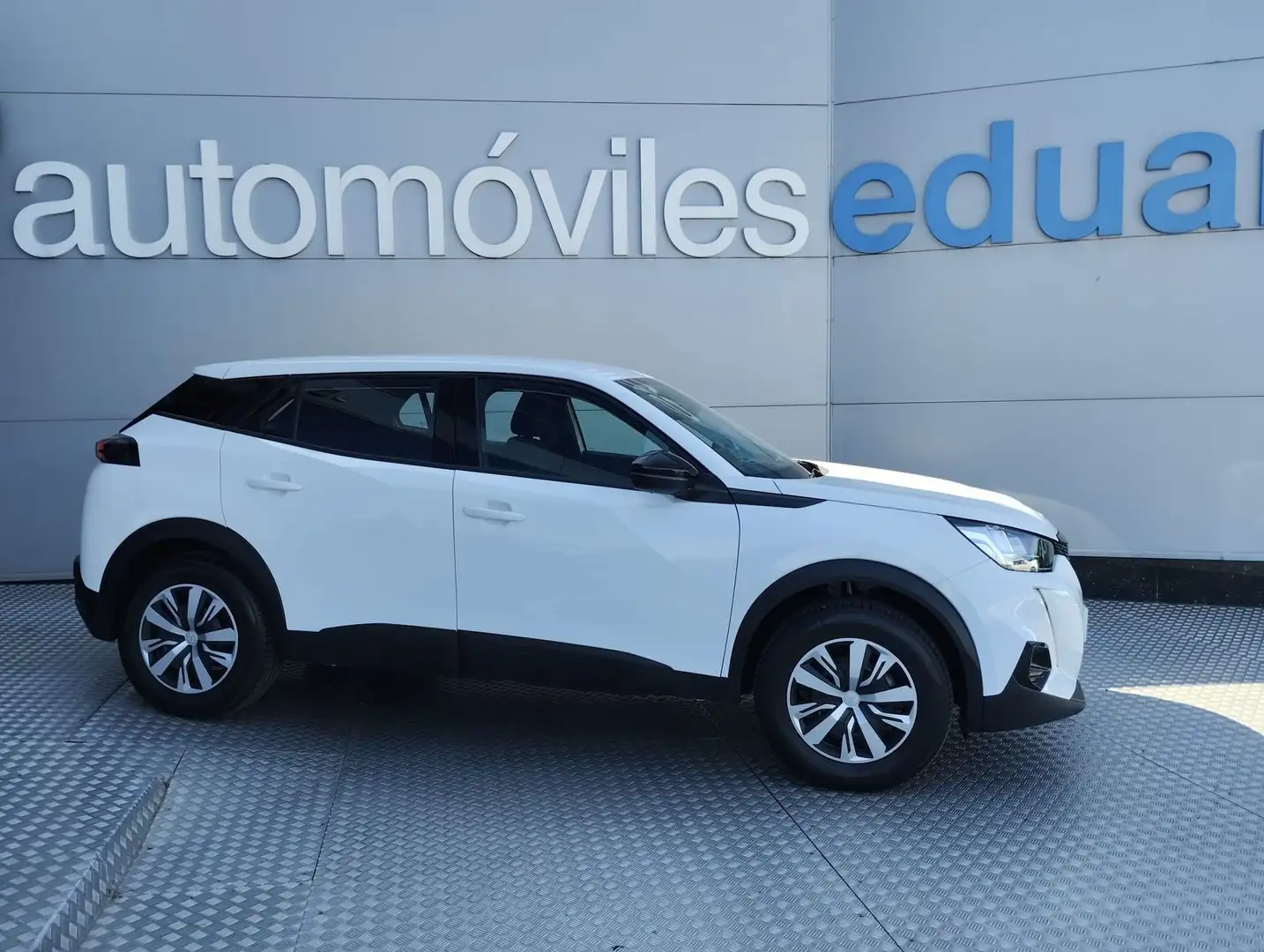 Peugeot 2008 1.5BlueHDi S&S Active Pack EAT8 130 Wit - 1