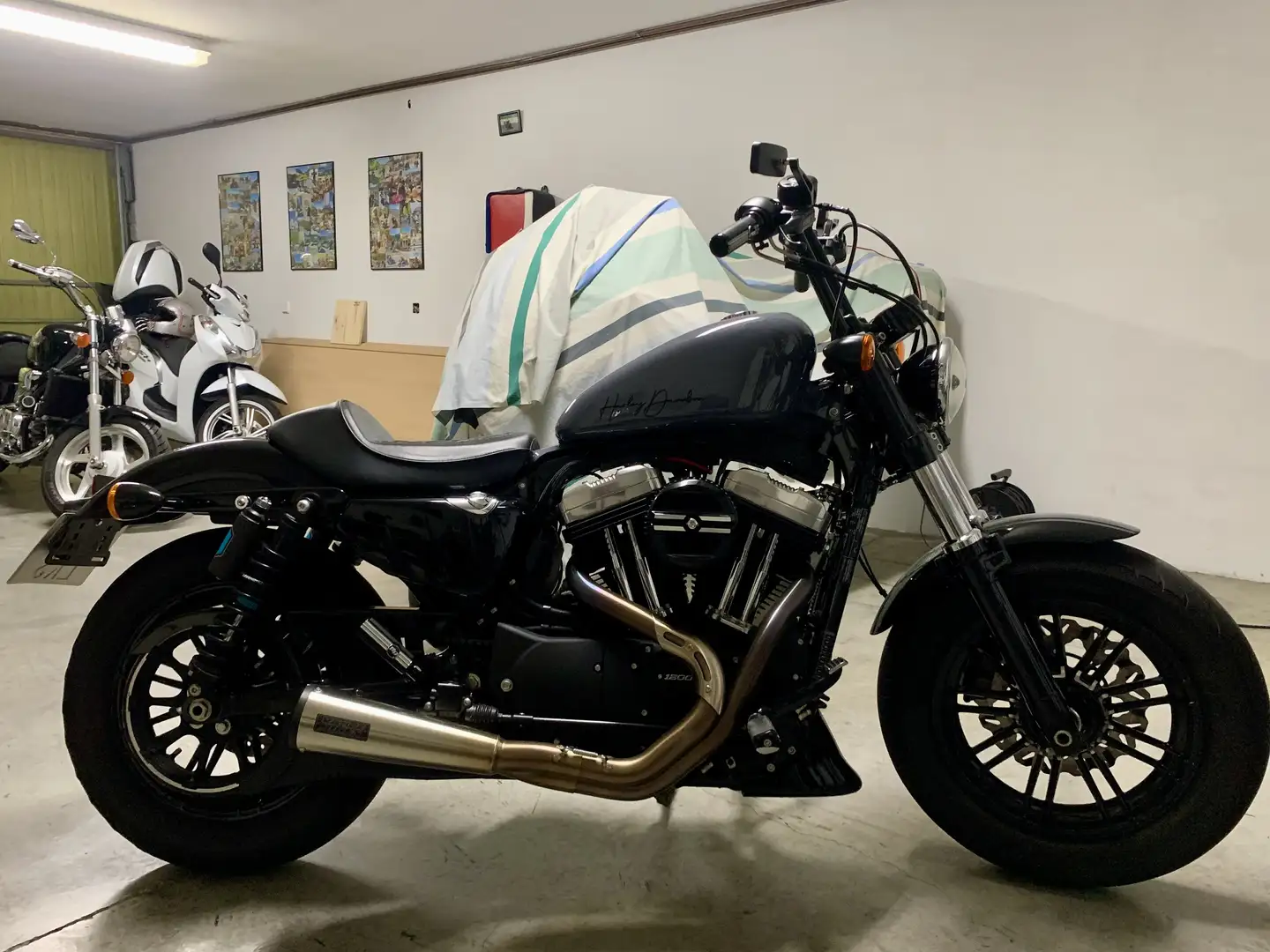 Harley-Davidson Sportster Forty Eight Equipada Con Primeras Marcas Negro - 2