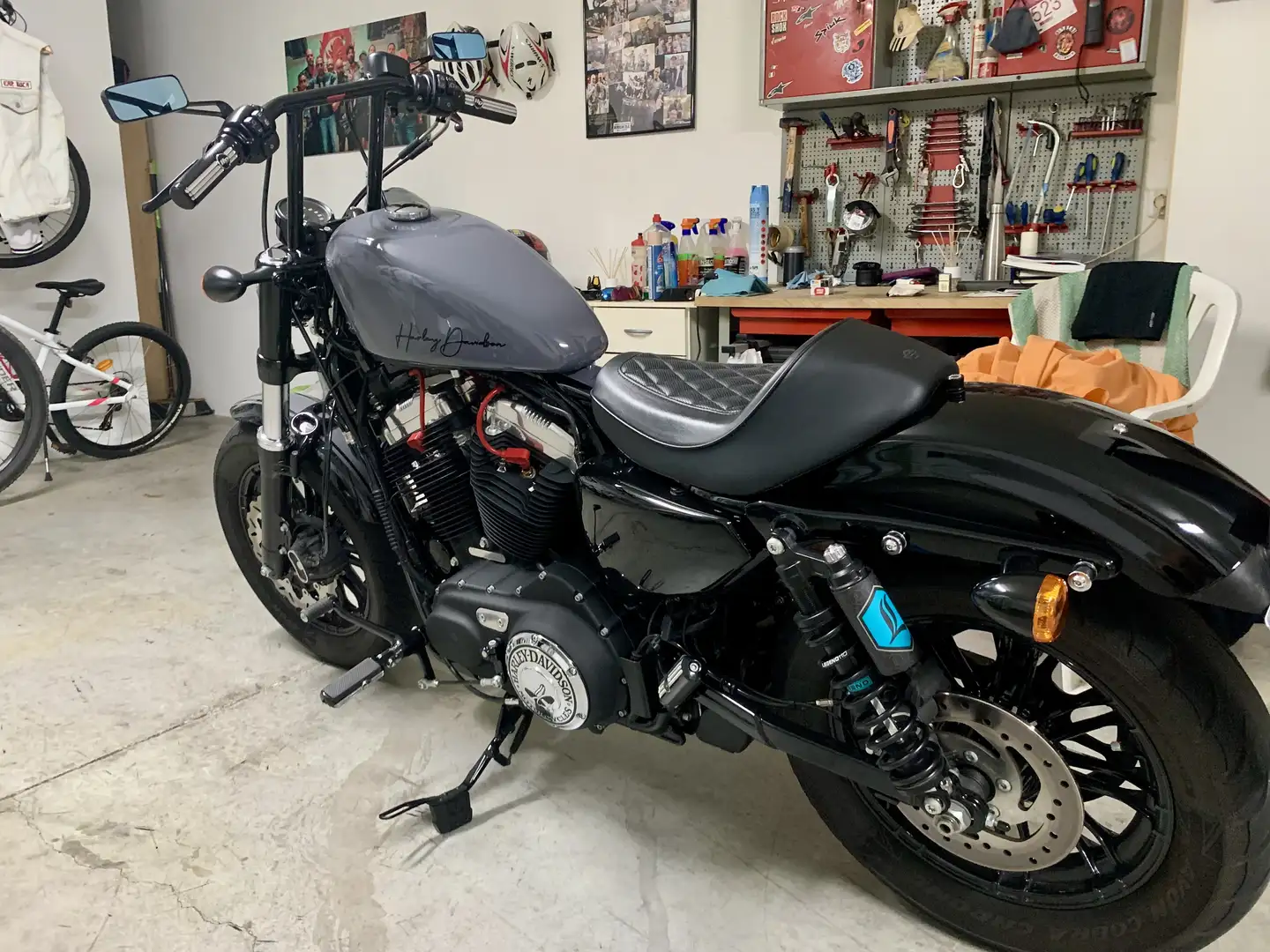 Harley-Davidson Sportster Forty Eight Equipada Con Primeras Marcas Negro - 1