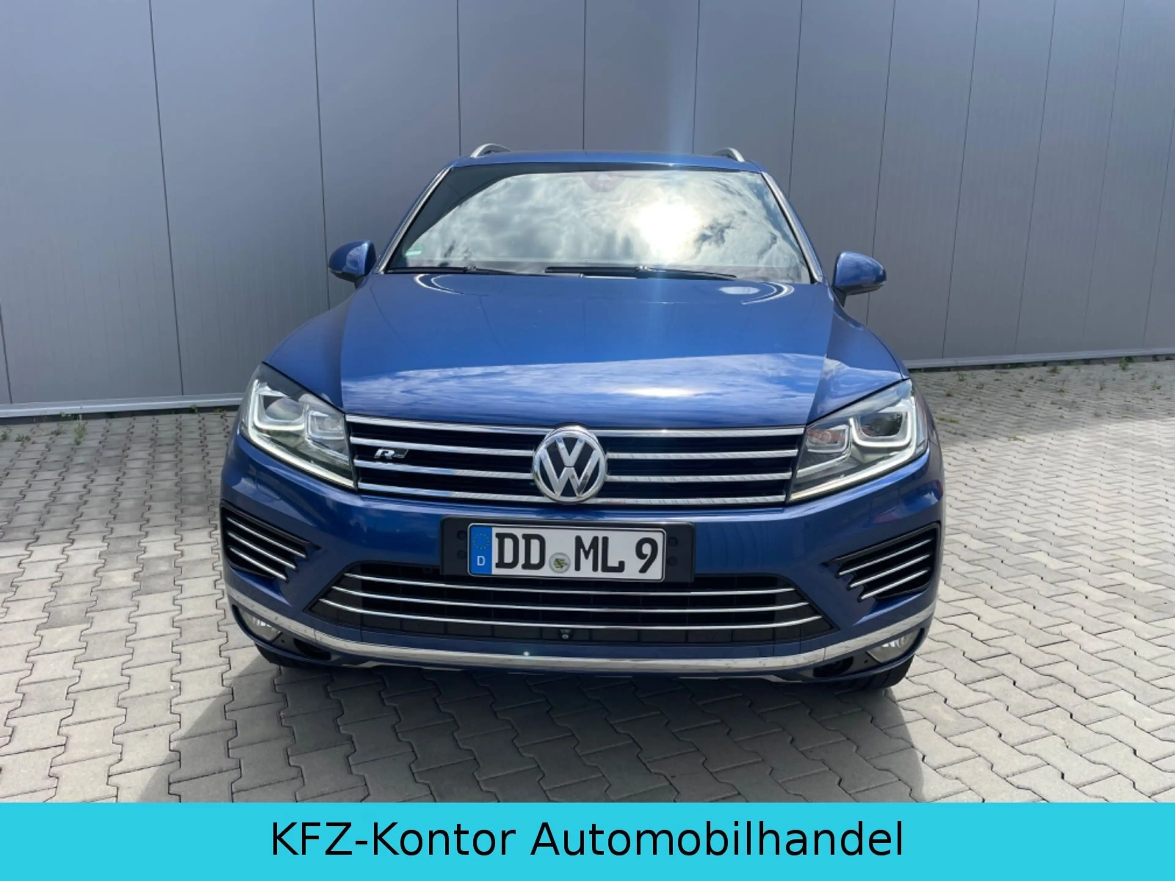 Volkswagen Touareg 3.0 V6 TDI R-LINE -Panorama -Alcantara - — photo 2