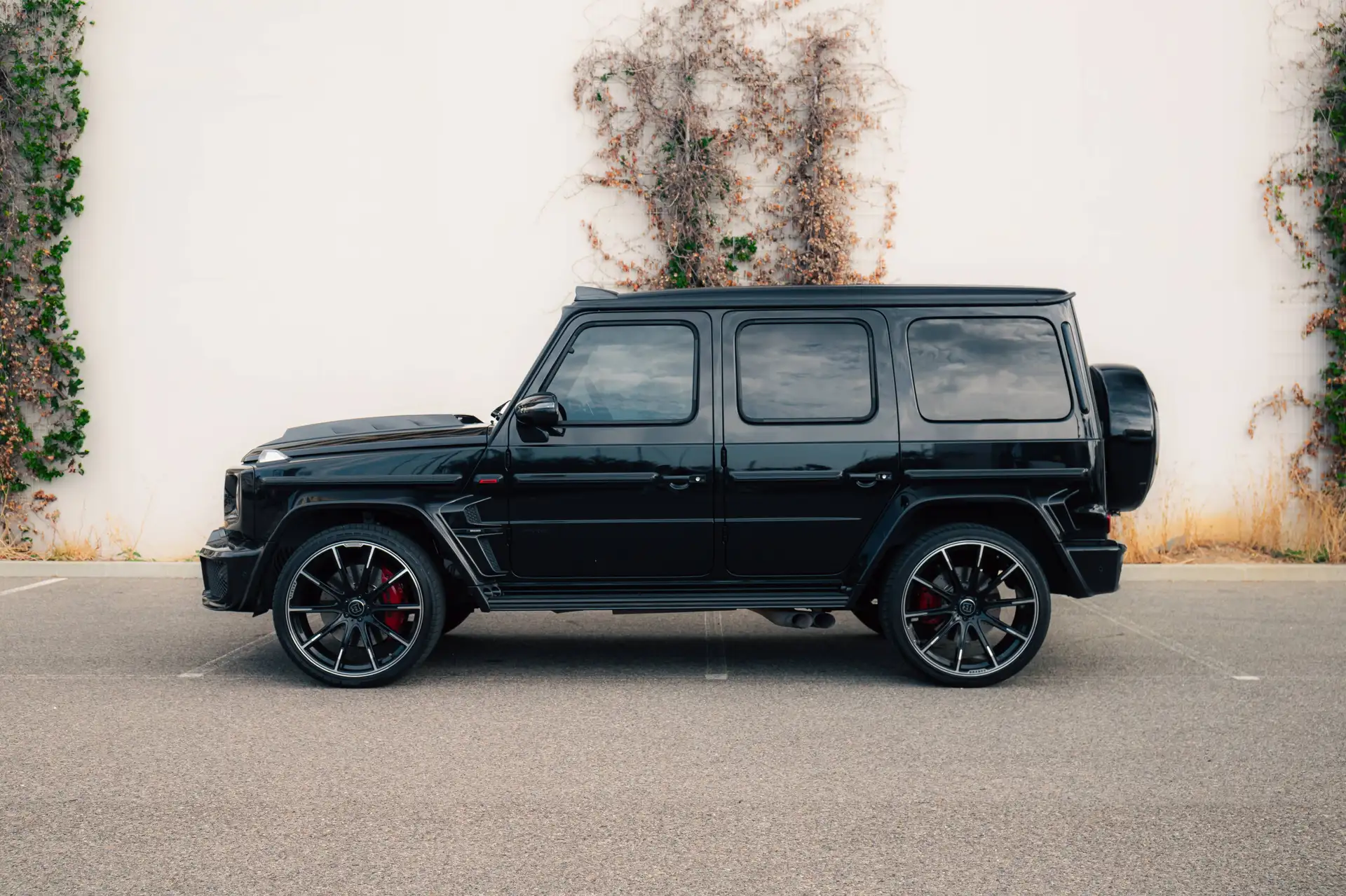 벤츠 G-Class G 63 AMG 2023 검정 사진 4