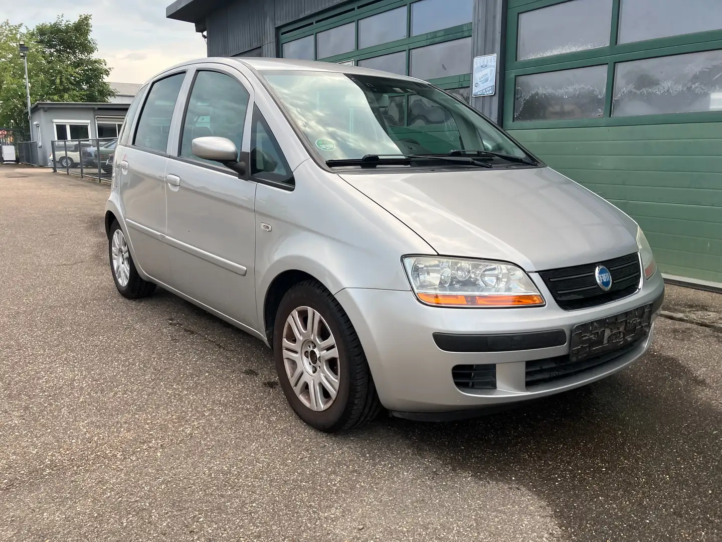 Fiat Idea 1.9 Multijet Emotion Motorsteuergerät defekt Argent - 1