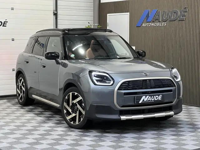 MINI Countryman E E 204 ch Favoured - Toit ouvrant/ Harman kardon / Attelage - SOH 100% - Garantie BMW