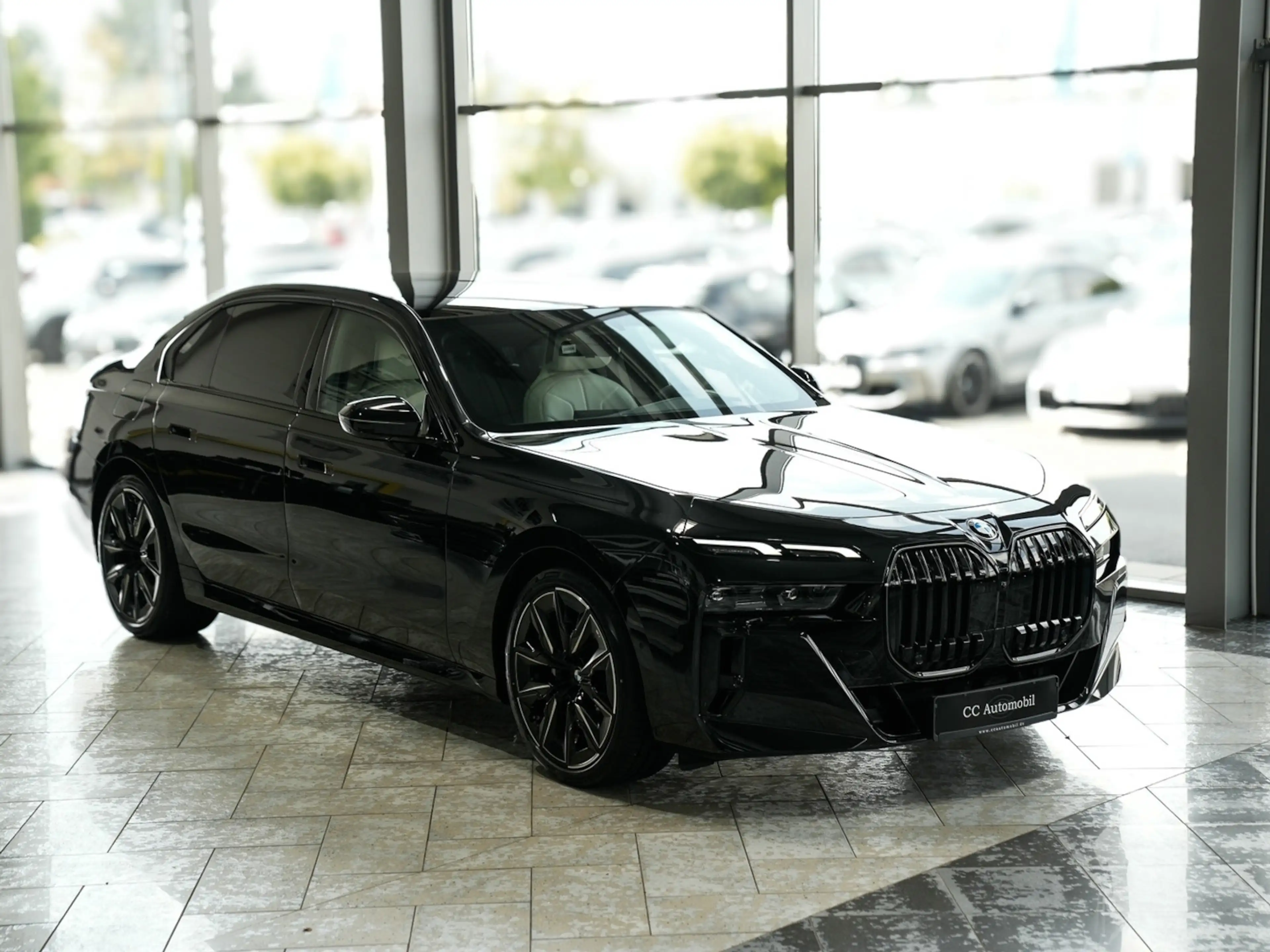 BMW 740 740xd M SPORT PRO TV Fond-Aus. Sky UPE:155.700 — photo 7