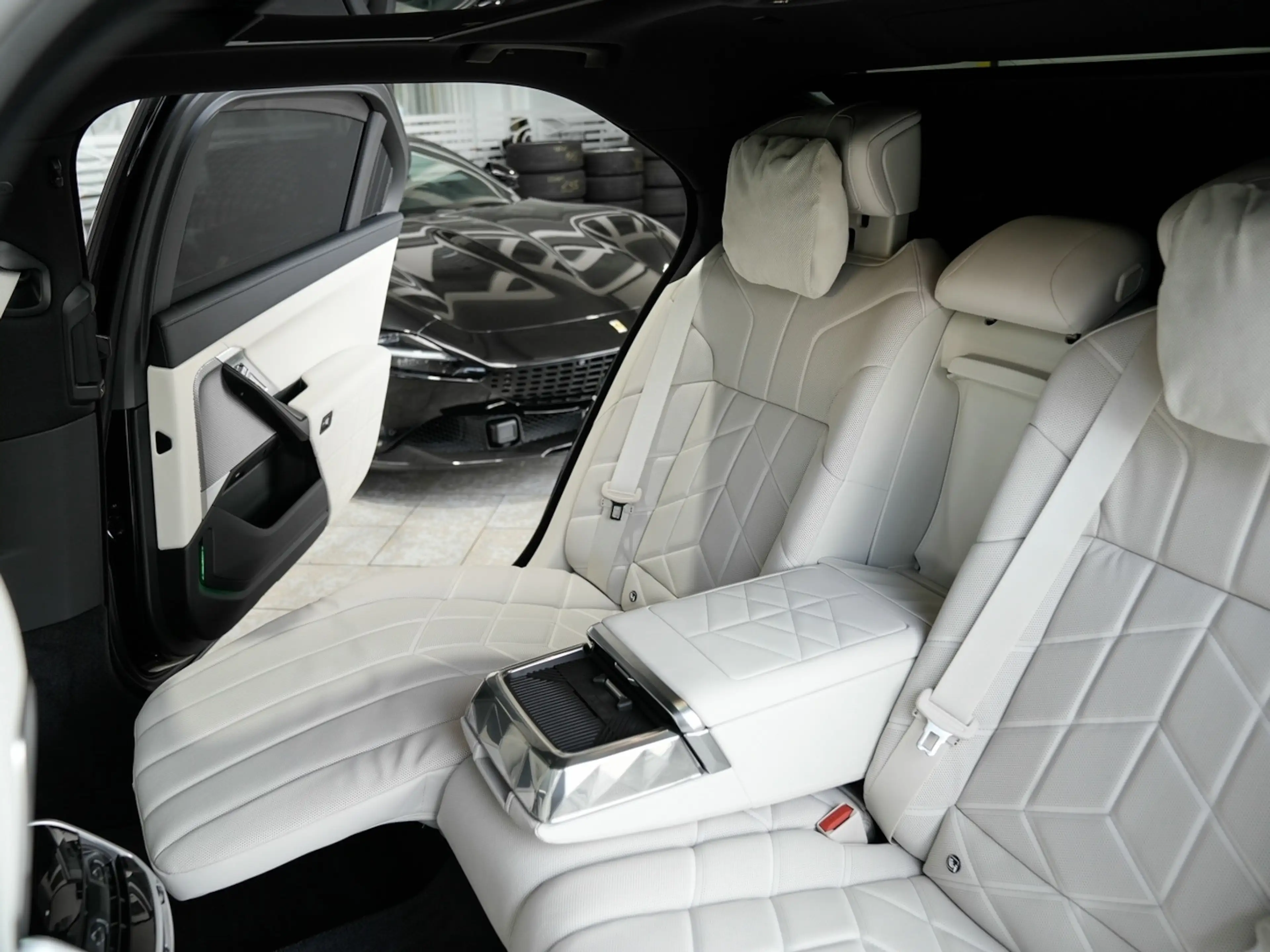 BMW 740 740xd M SPORT PRO TV Fond-Aus. Sky UPE:155.700 — photo 9