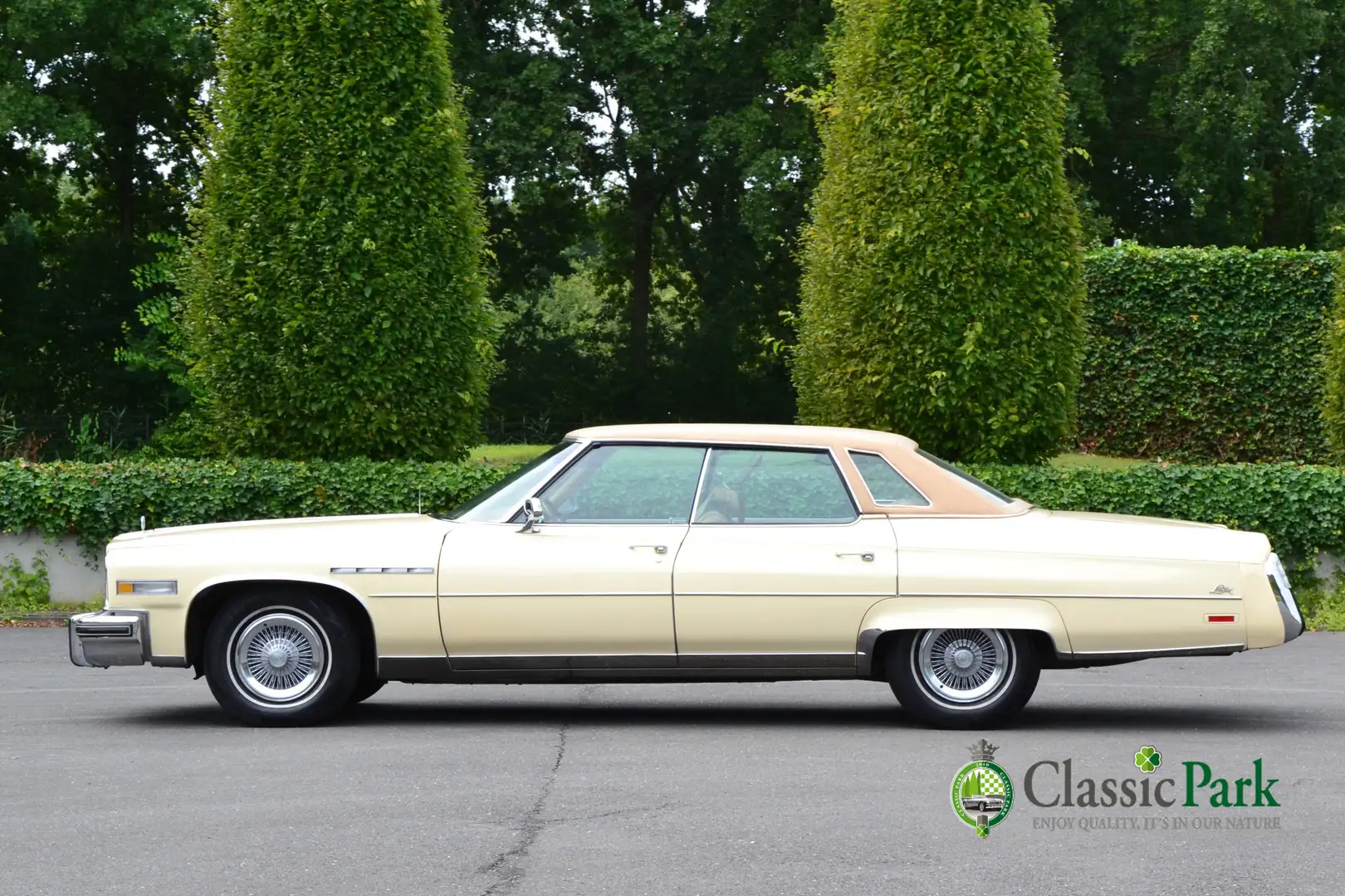 Buick Electra Limited 4-door Sedan Hardtop - 2