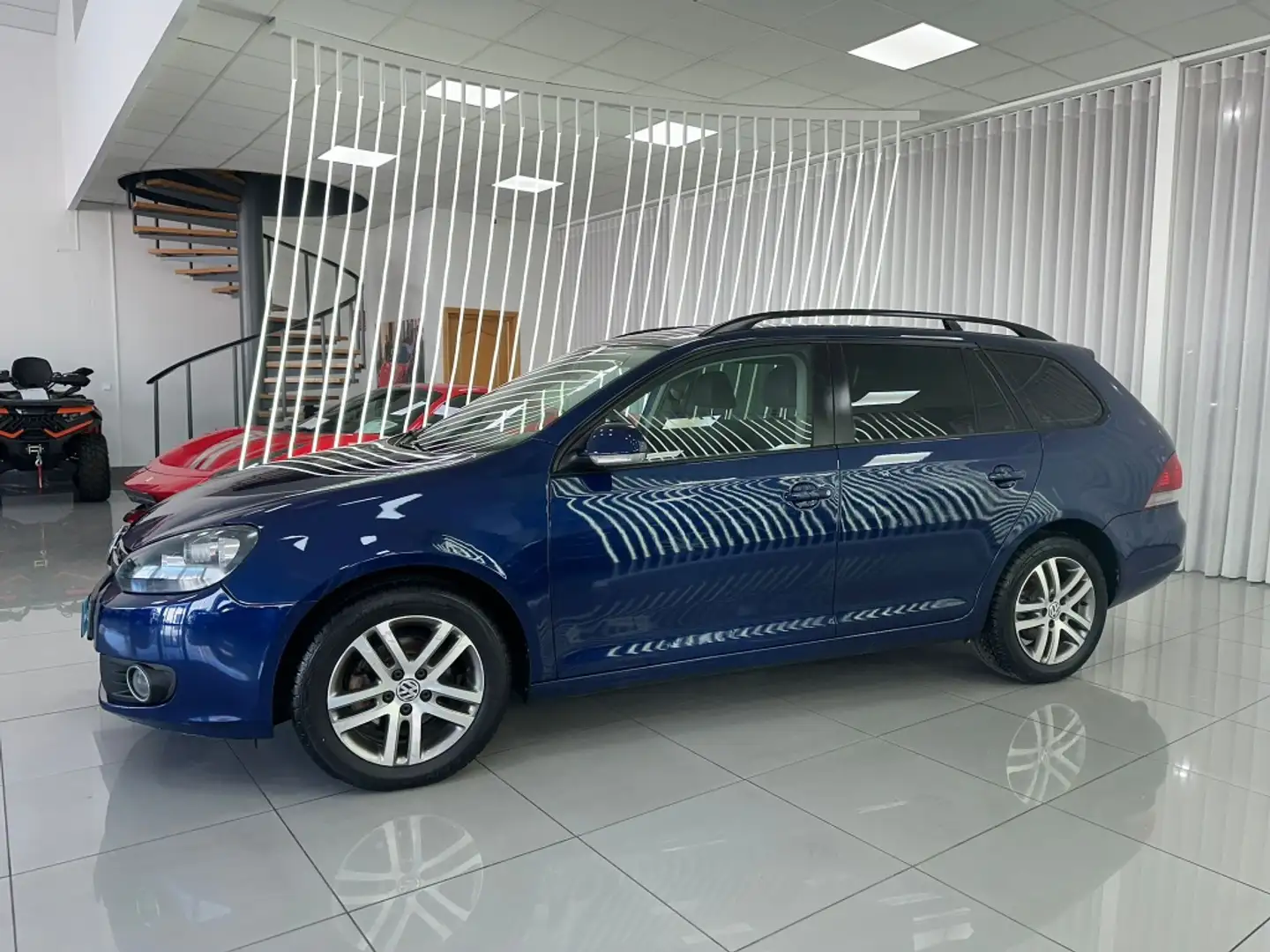 Volkswagen Golf Variant 1.6 TDI CR Sport Azul - 2