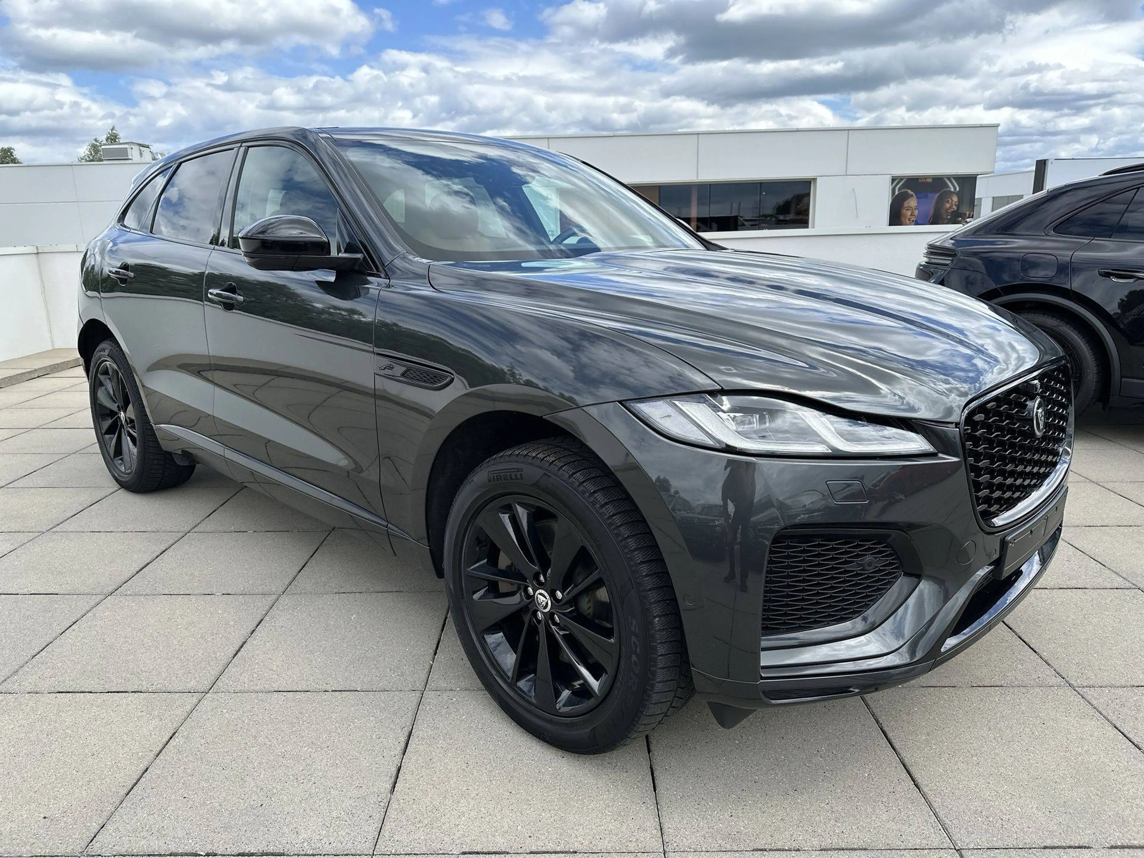 Jaguar F-Pace F-Pace PHEV 2.0 T AWD P400e R-Dynamic HSE