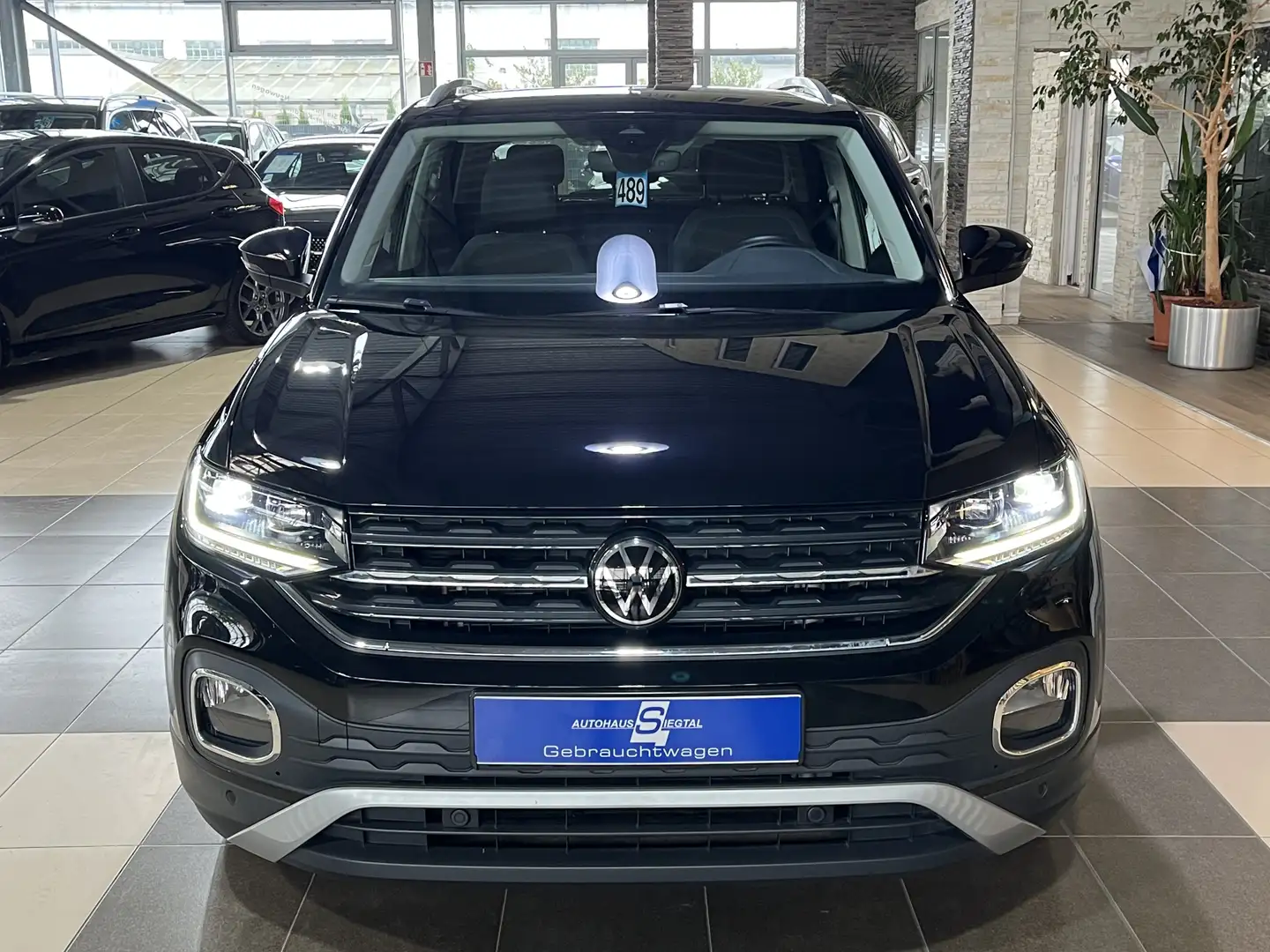Volkswagen T-Cross Style dig.Cockpit LED PDC ACC Navi R.Cam Schwarz - 2