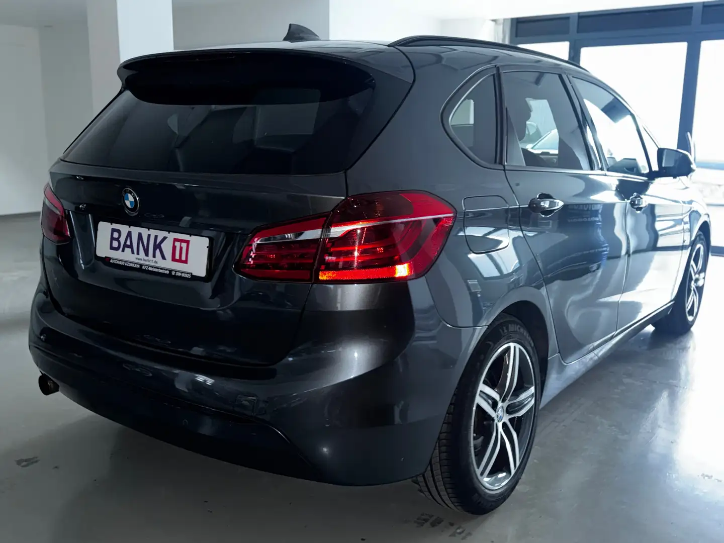 BMW 218 218 i Sport Line Grijs - 2