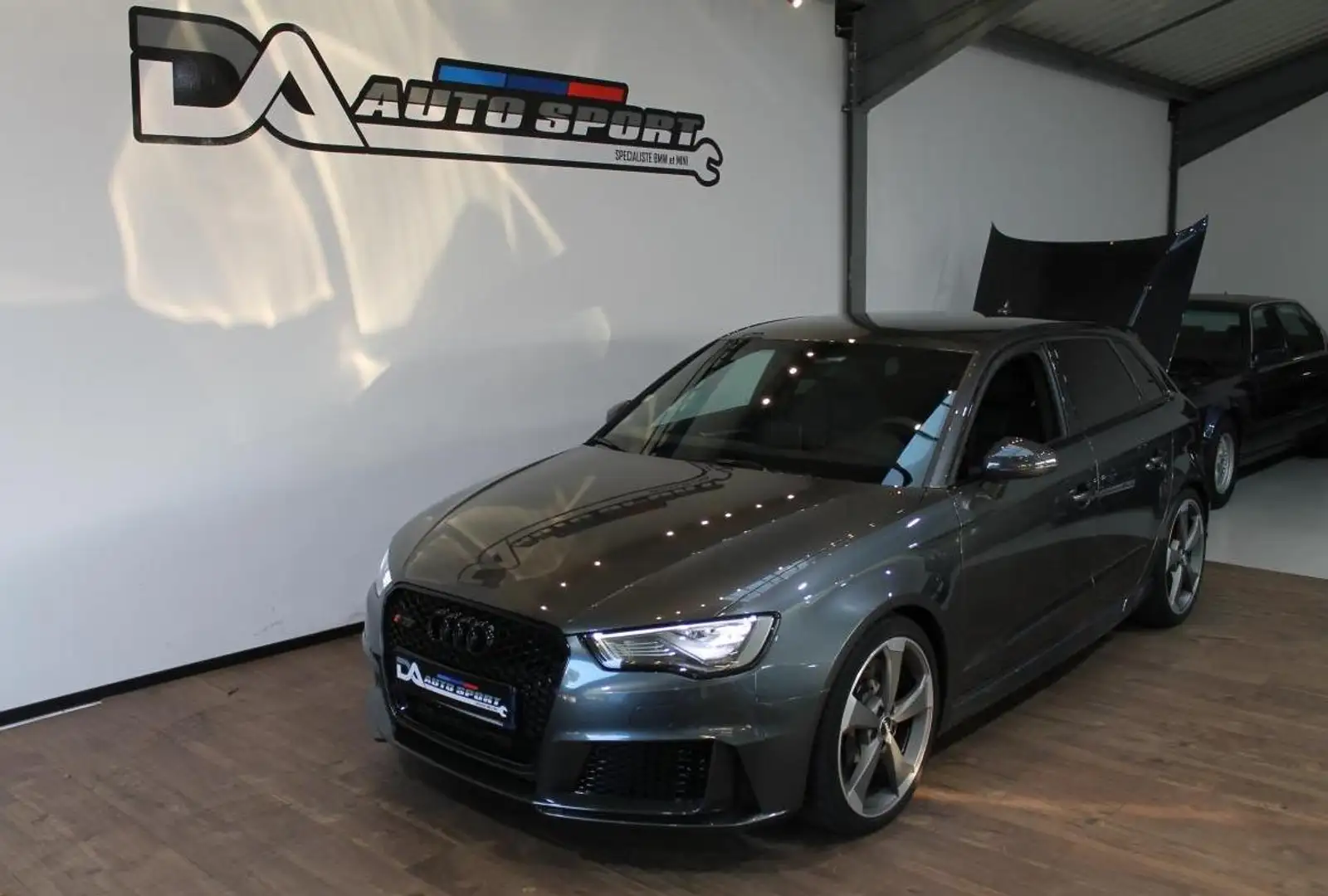 Audi RS3 RS3 SportBack Quattro 2.5 TFSI - 367 - BV S-tronic 8V Gris - 1