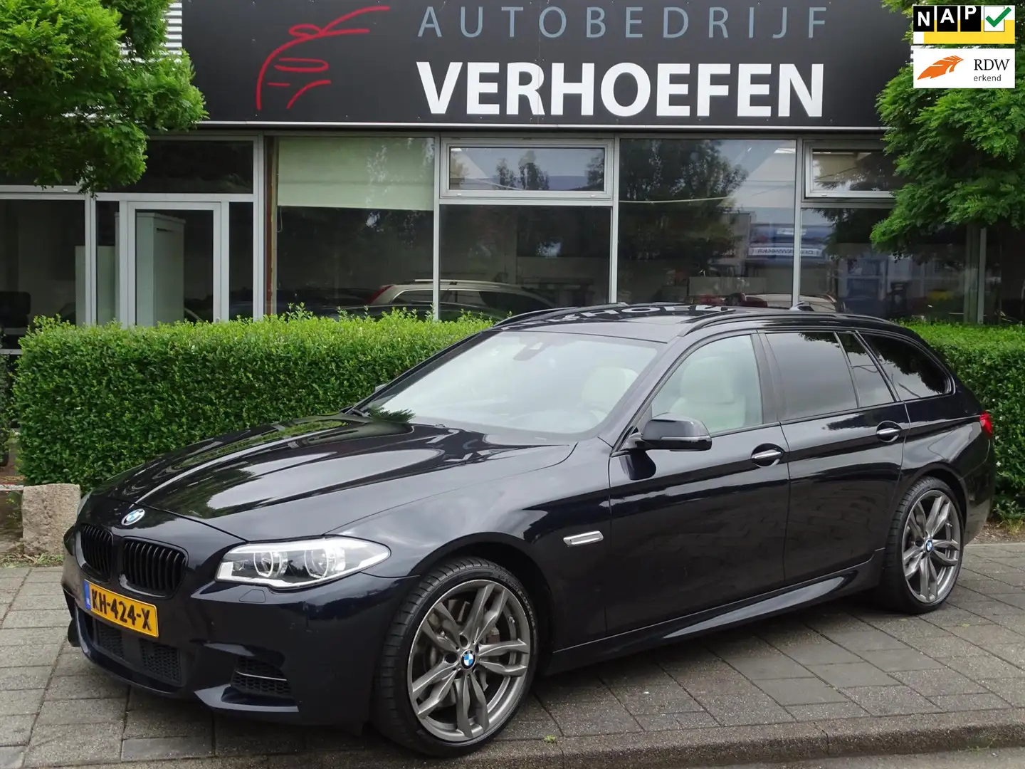 BMW M550 5-serie Touring M550xd - FACE-LIFT - FULL OPTION - Noir - 1