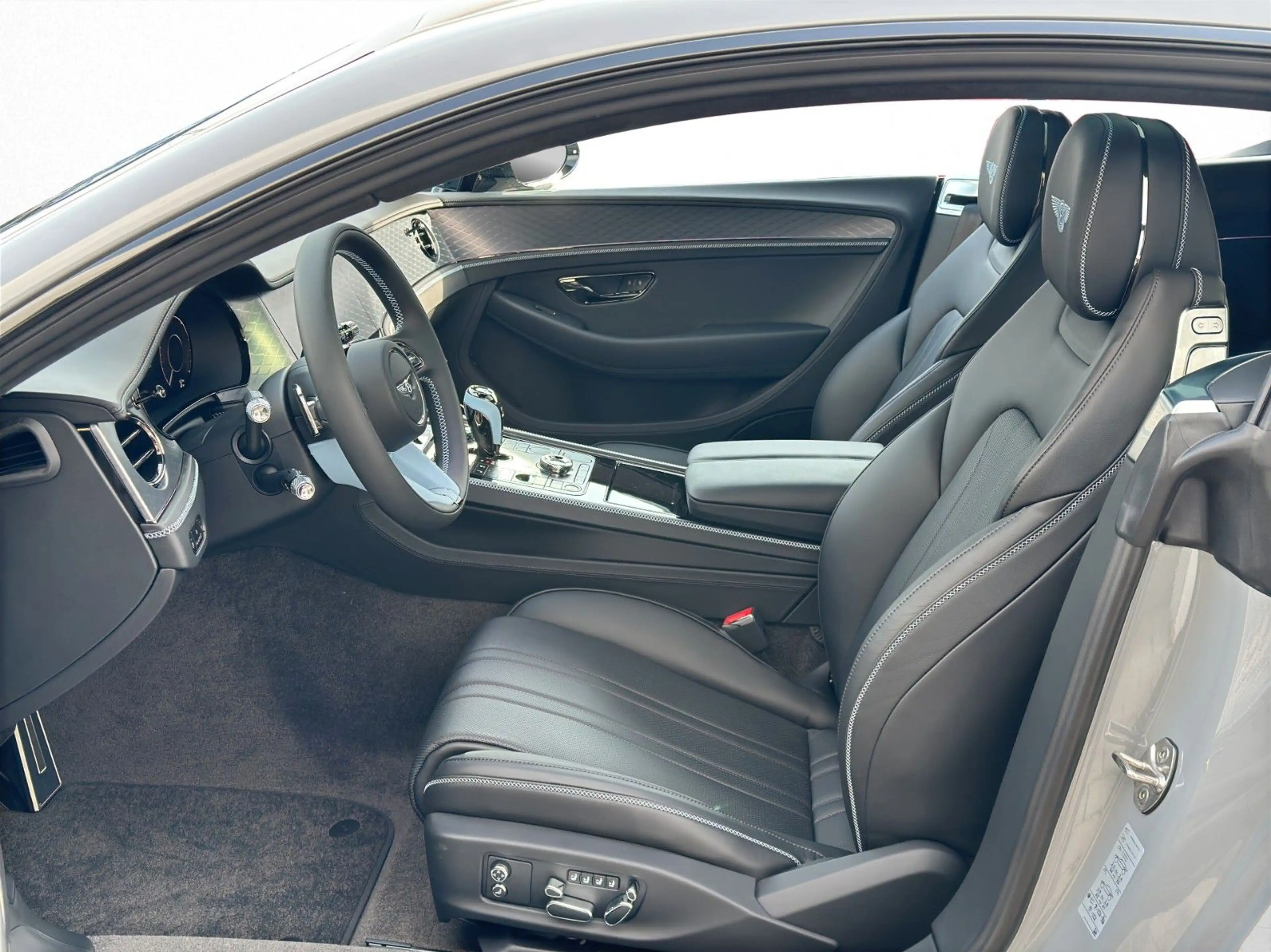 Bentley Continental GT V8 Akrapovic + Carbon BodyKIt — photo 10