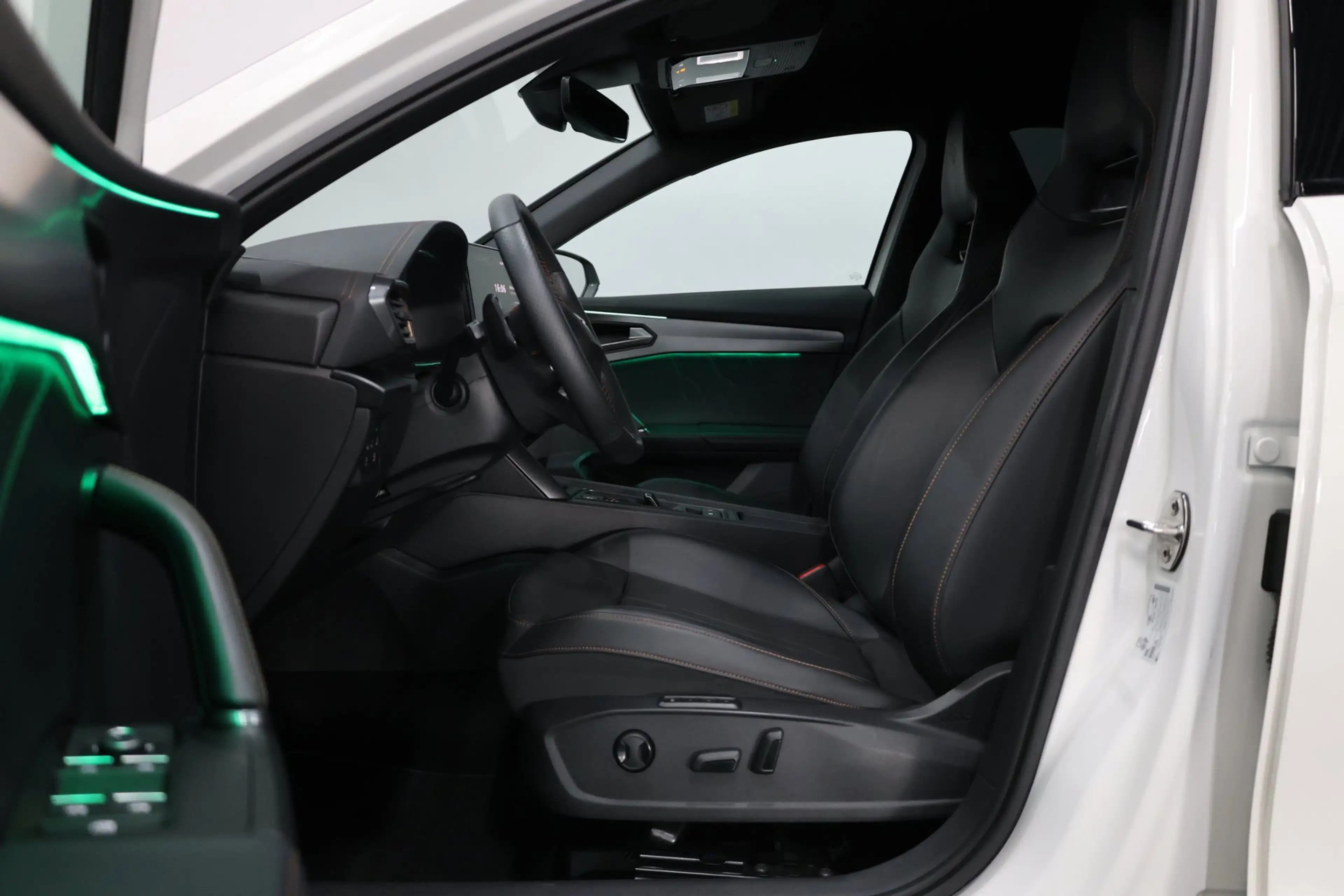 CUPRA Formentor 2.0 TSI 4DRIVE 310+PK MAXTON/LED/VIRTUAL/SFEER/BEA — photo 9