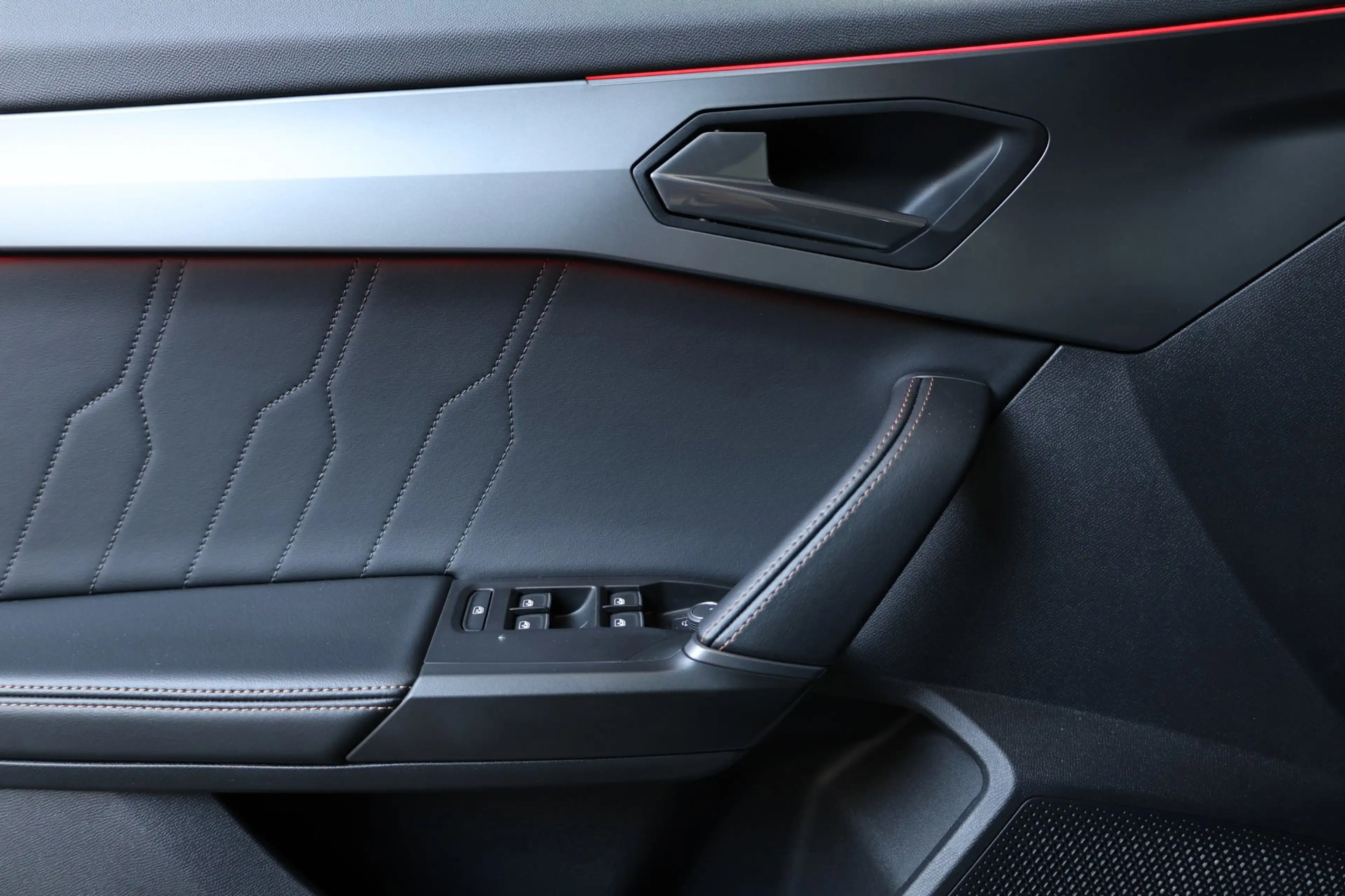 CUPRA Formentor 2.0 TSI 4DRIVE 310+PK MAXTON/LED/VIRTUAL/SFEER/BEA — photo 11