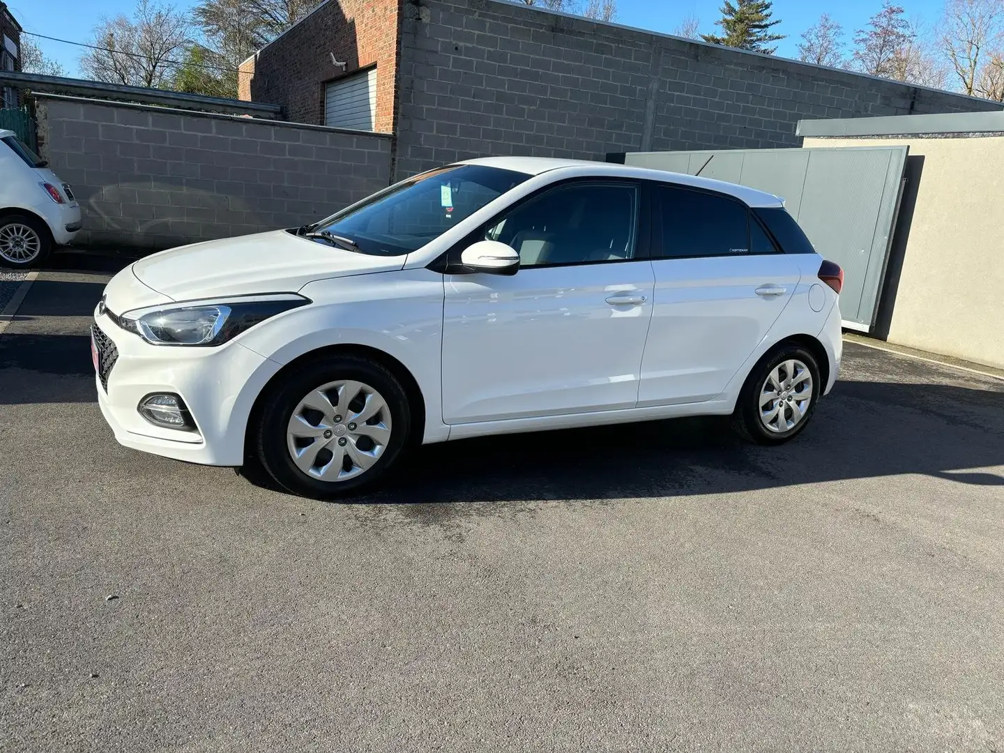 Hyundai i20 1.2i*AIRCO CRUISE USB CARPASS 12 MAANDEN GARANTIE Blanc - 2