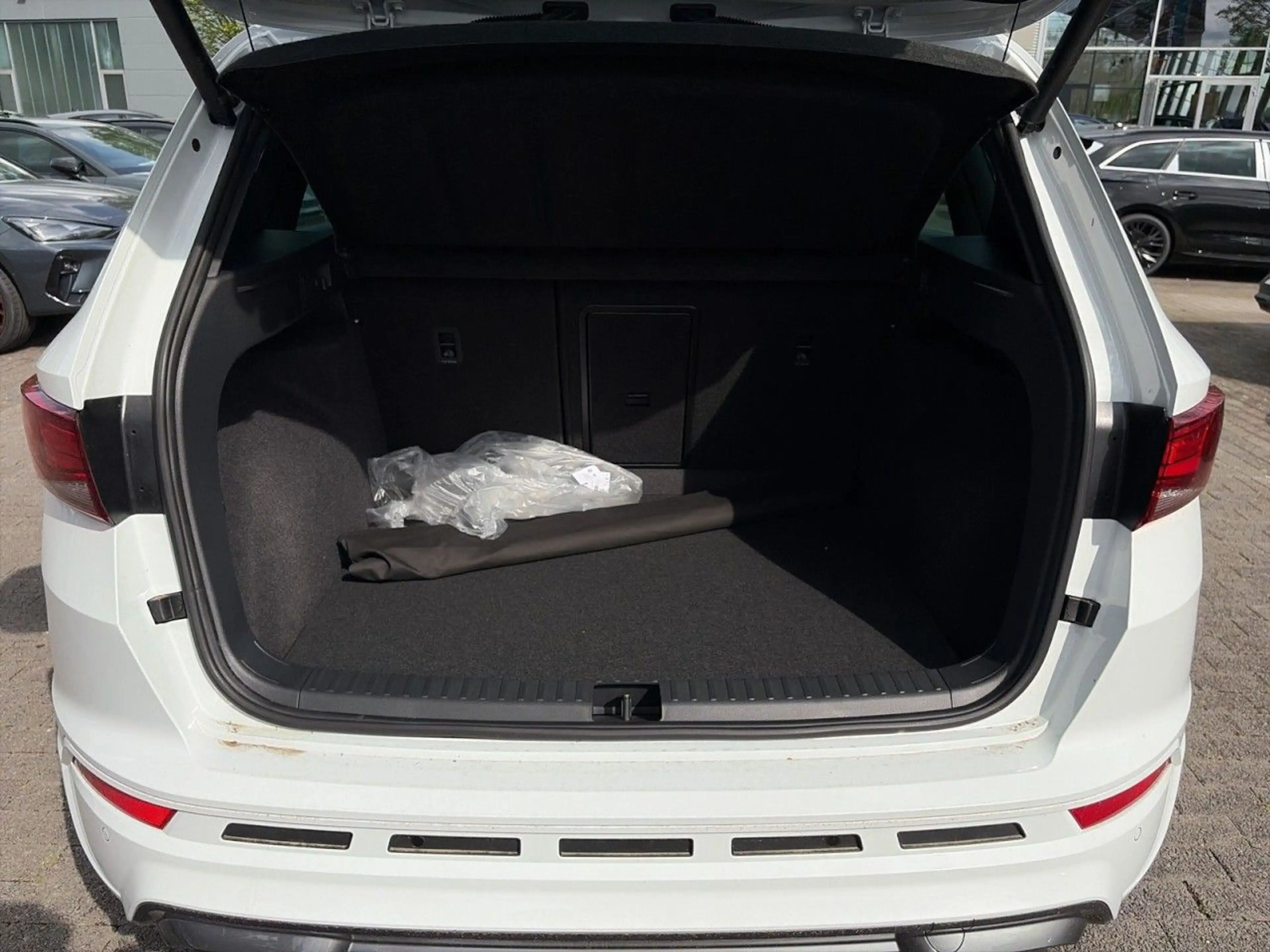 CUPRA Ateca 2.0 TSI 4Drive VZ 360°|AHK|Pano|LED|R-Kam. — photo 6