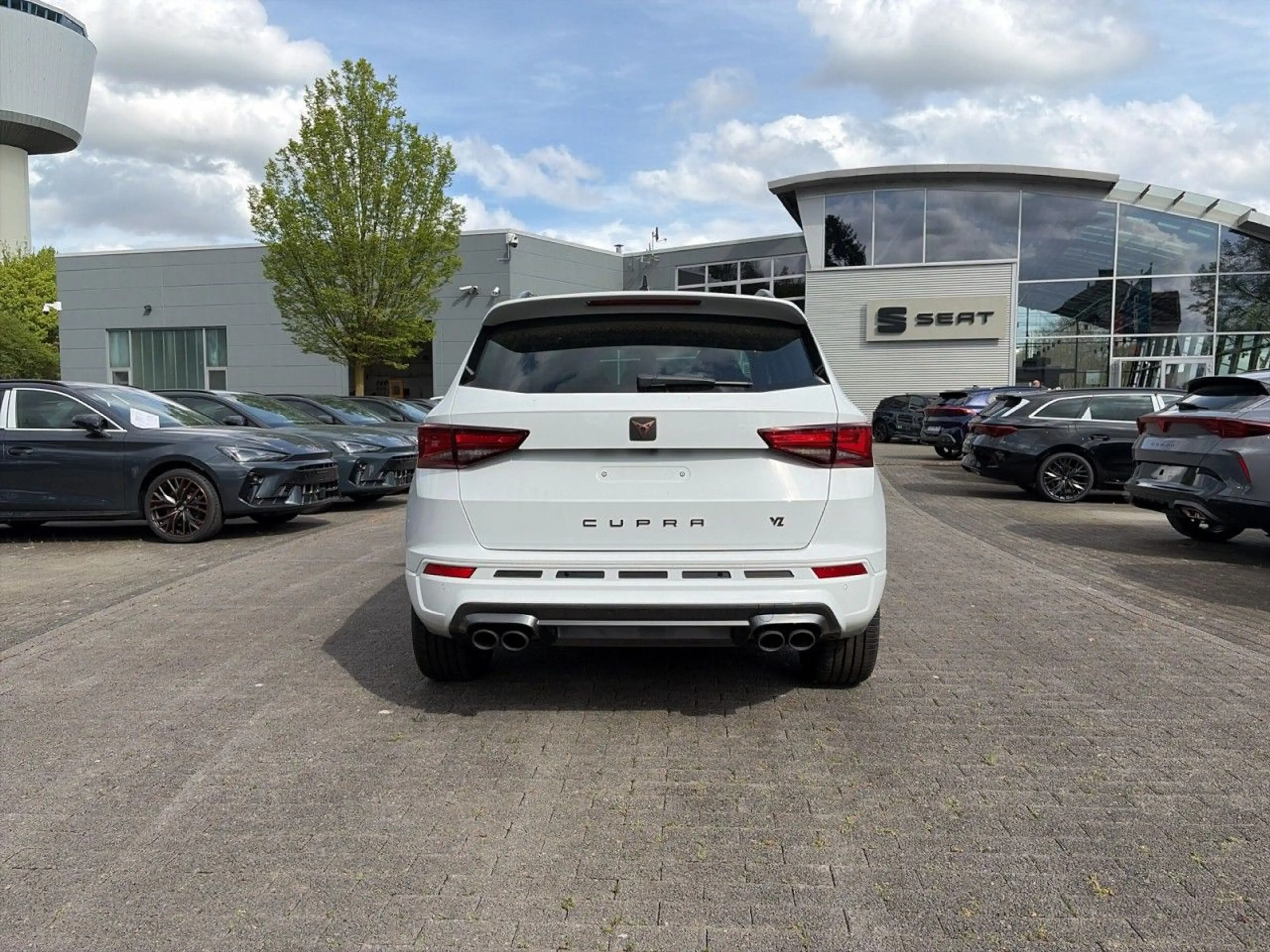 CUPRA Ateca 2.0 TSI 4Drive VZ 360°|AHK|Pano|LED|R-Kam. — photo 4