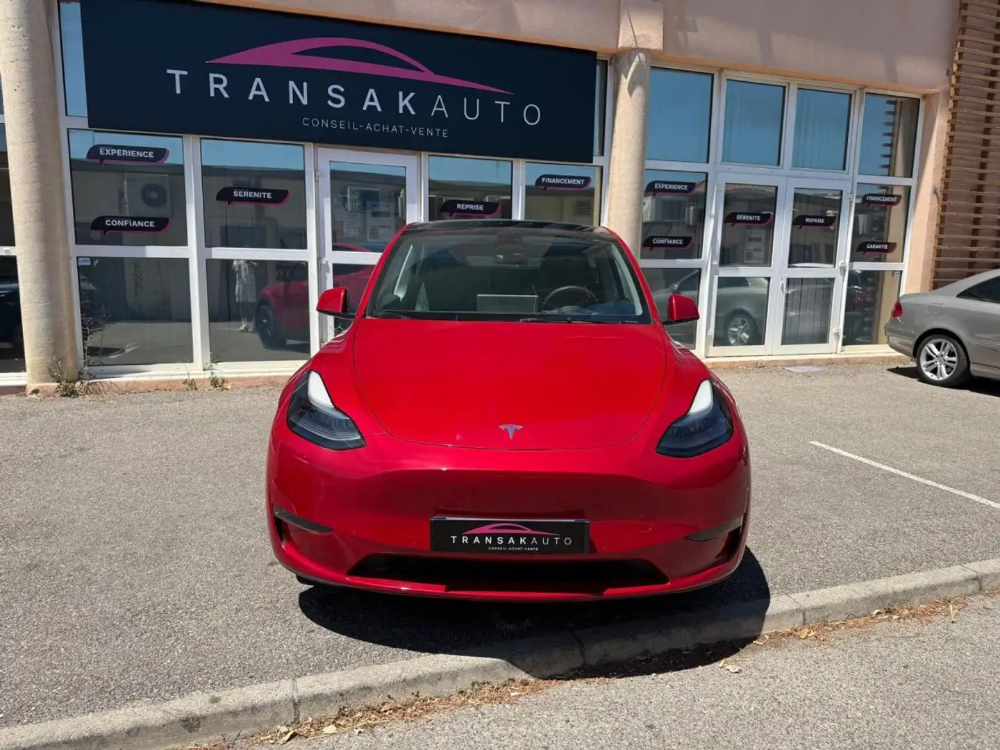 Tesla Model Y Grande Autonomie Dual Motor AWD/TVA RECUPERABLE Rouge - 2