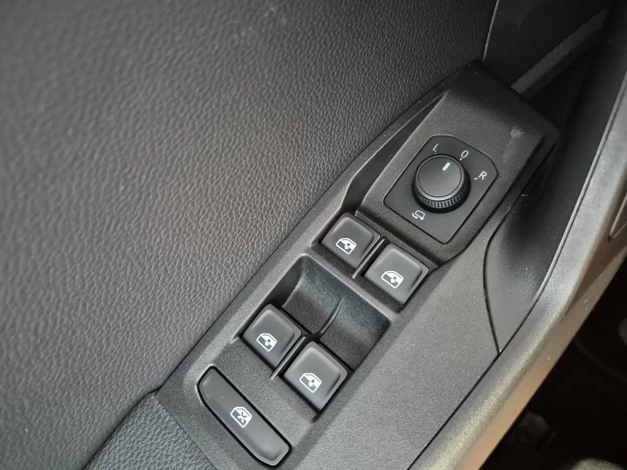 SEAT Ibiza V 1.0 ecotsi FR 110cv, миниатюра 22
