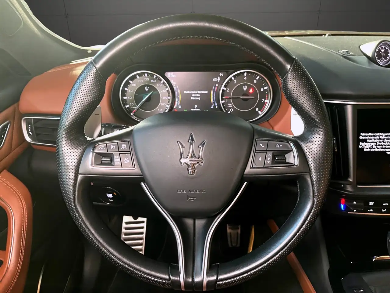 Maserati Levante 2022 — фото 8