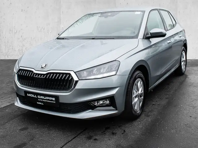 Skoda Fabia view 2