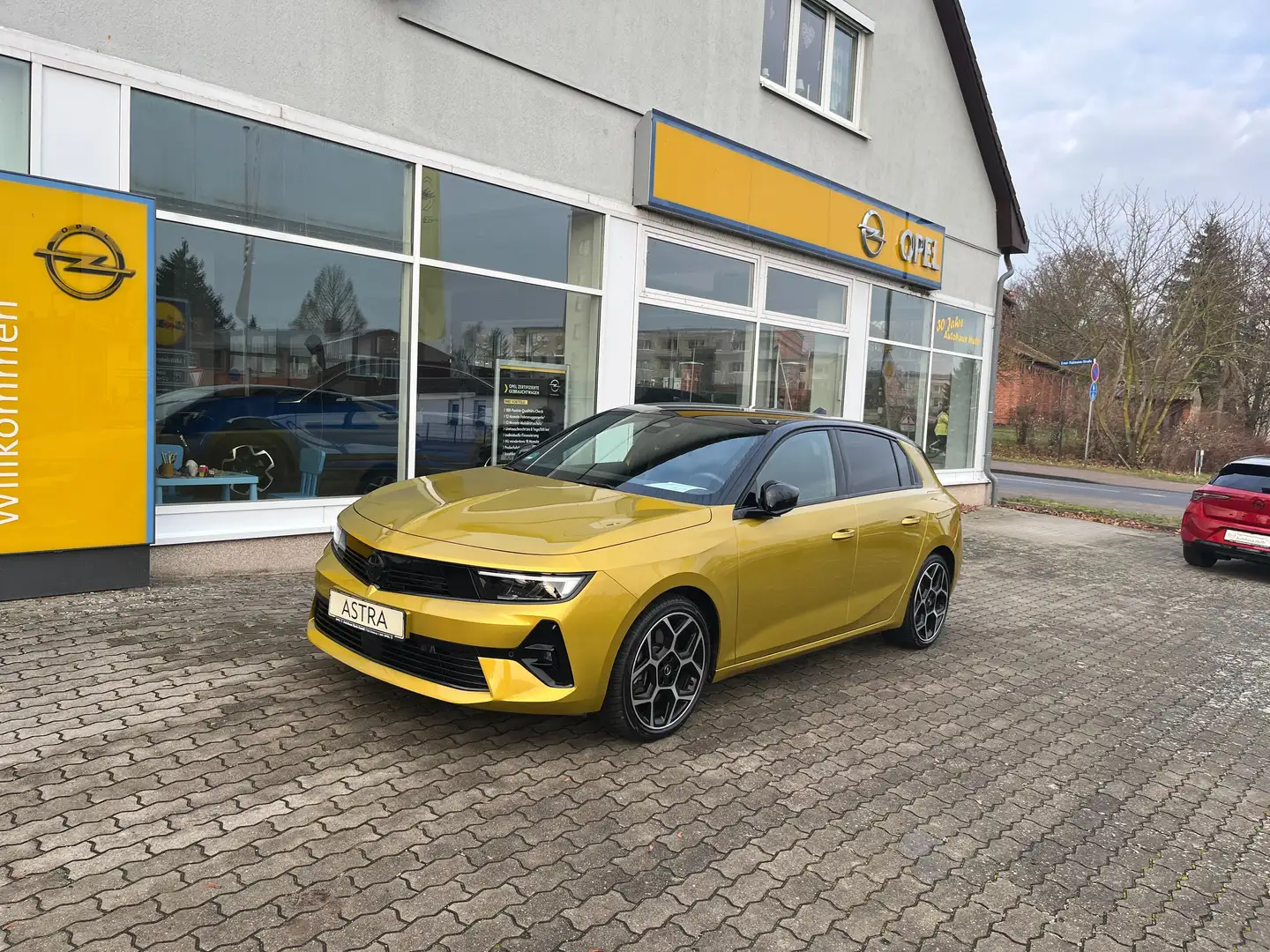 Opel Astra GS Line Plug-in-Hybrid *LED*Kurvenlicht*DAB*Isofix Gelb - 1