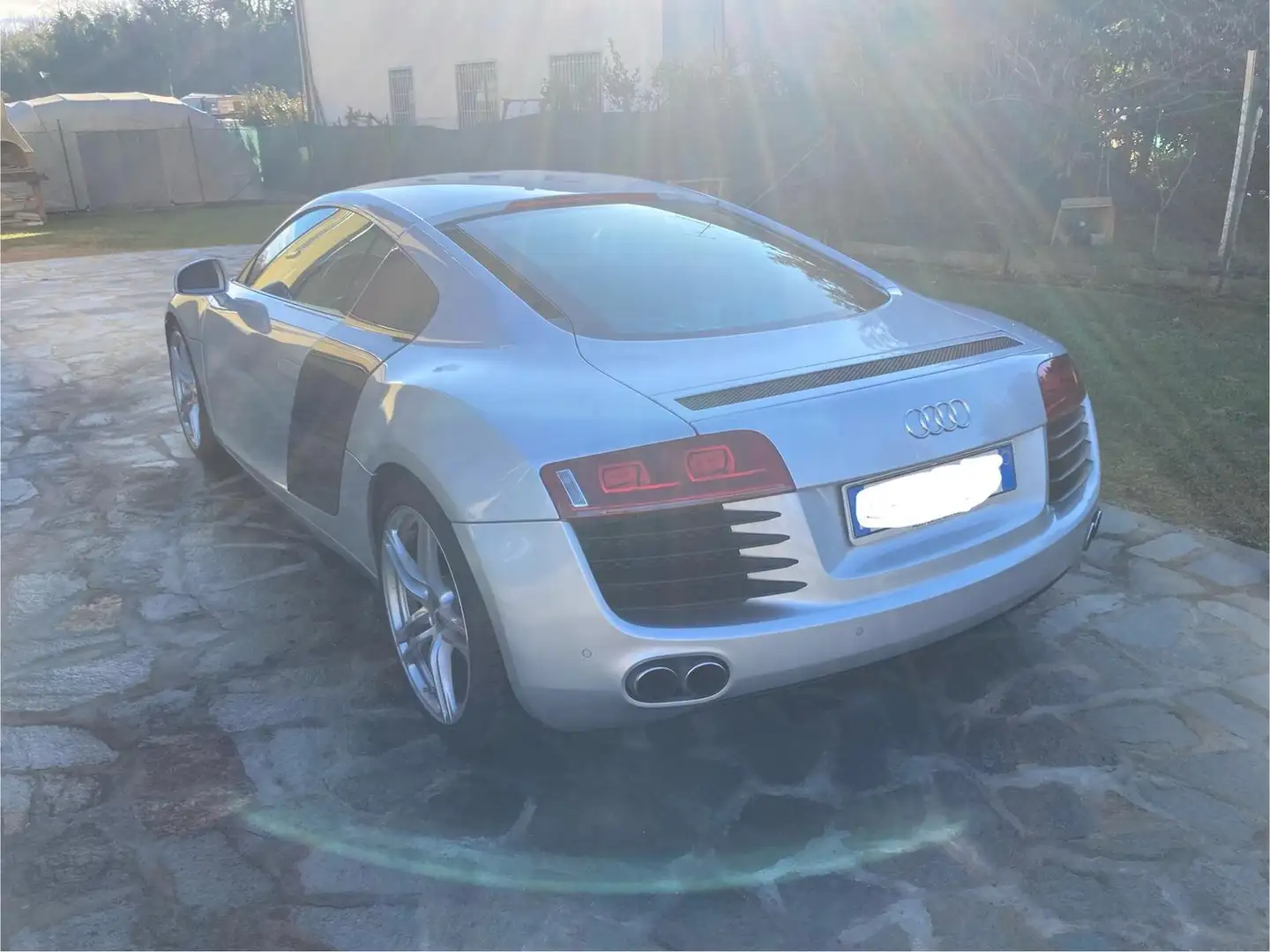 Audi R8 R8 Coupe 4.2 V8 quattro r-tronic Silver - 1
