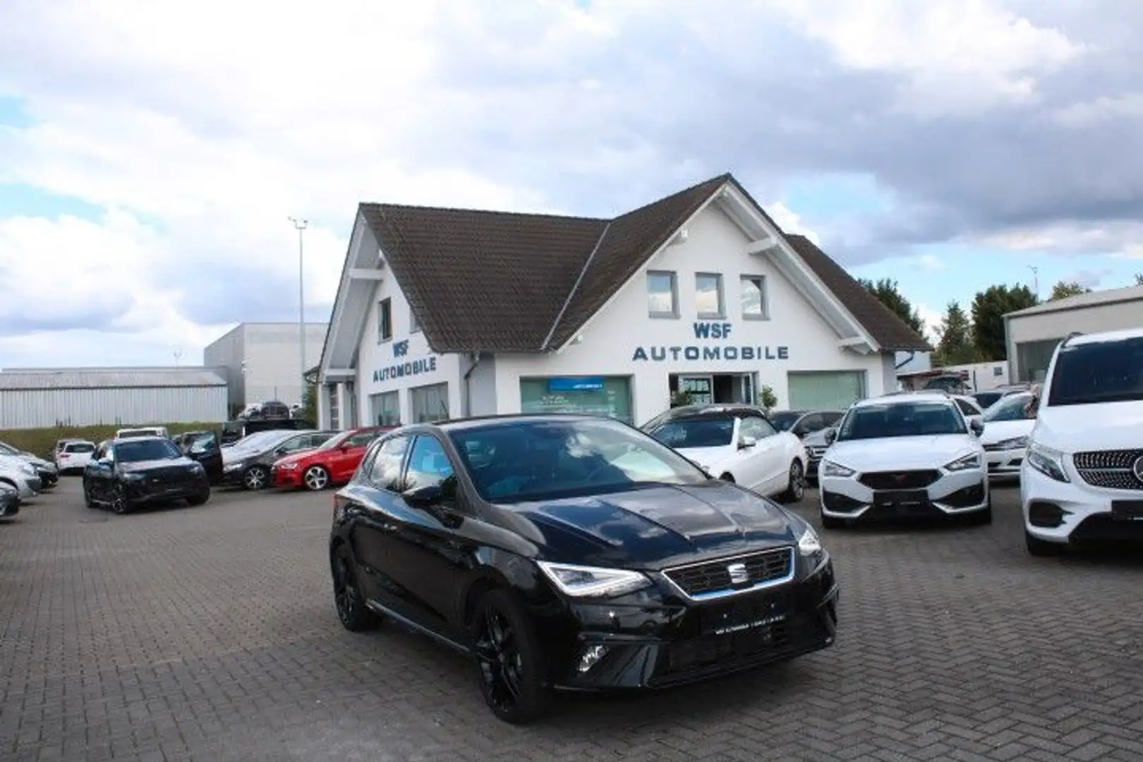 SEAT Ibiza Black Edition,FR Navi LED Sound CNG 18.Zol Schwarz - 2
