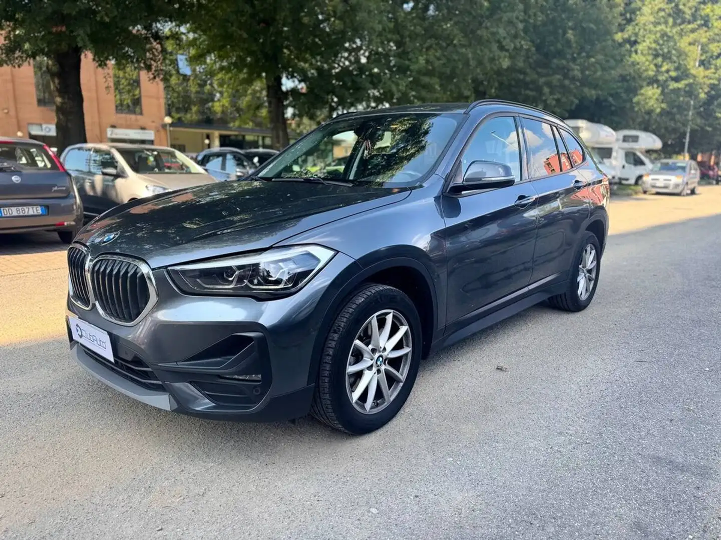 BMW X1 Sdrive20d Business Advantage auto Grigio - 1