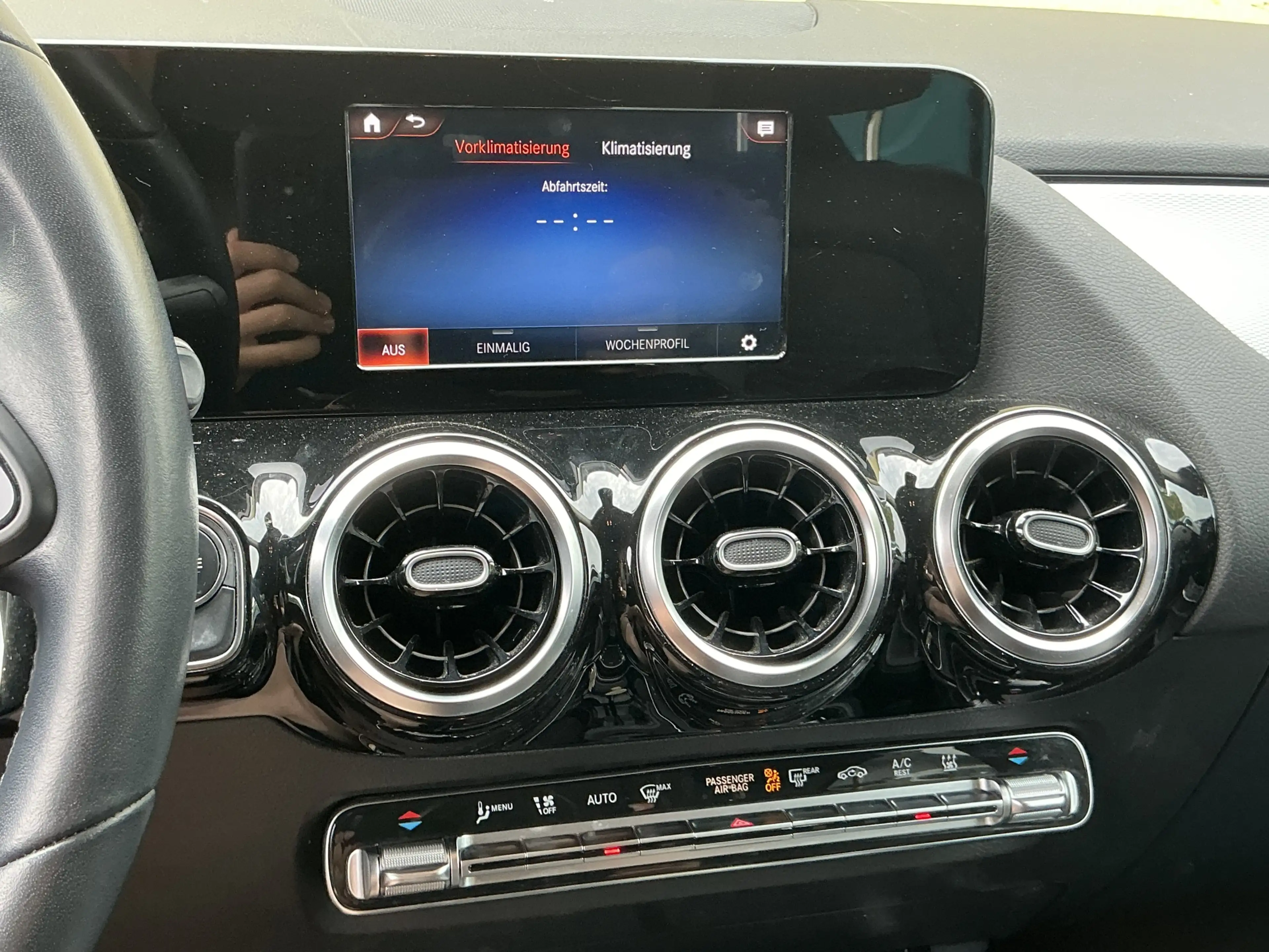 Mercedes-Benz B 250 e R.Cam Navi Teil-Leder SHZ LED DAB MBUX — photo 12