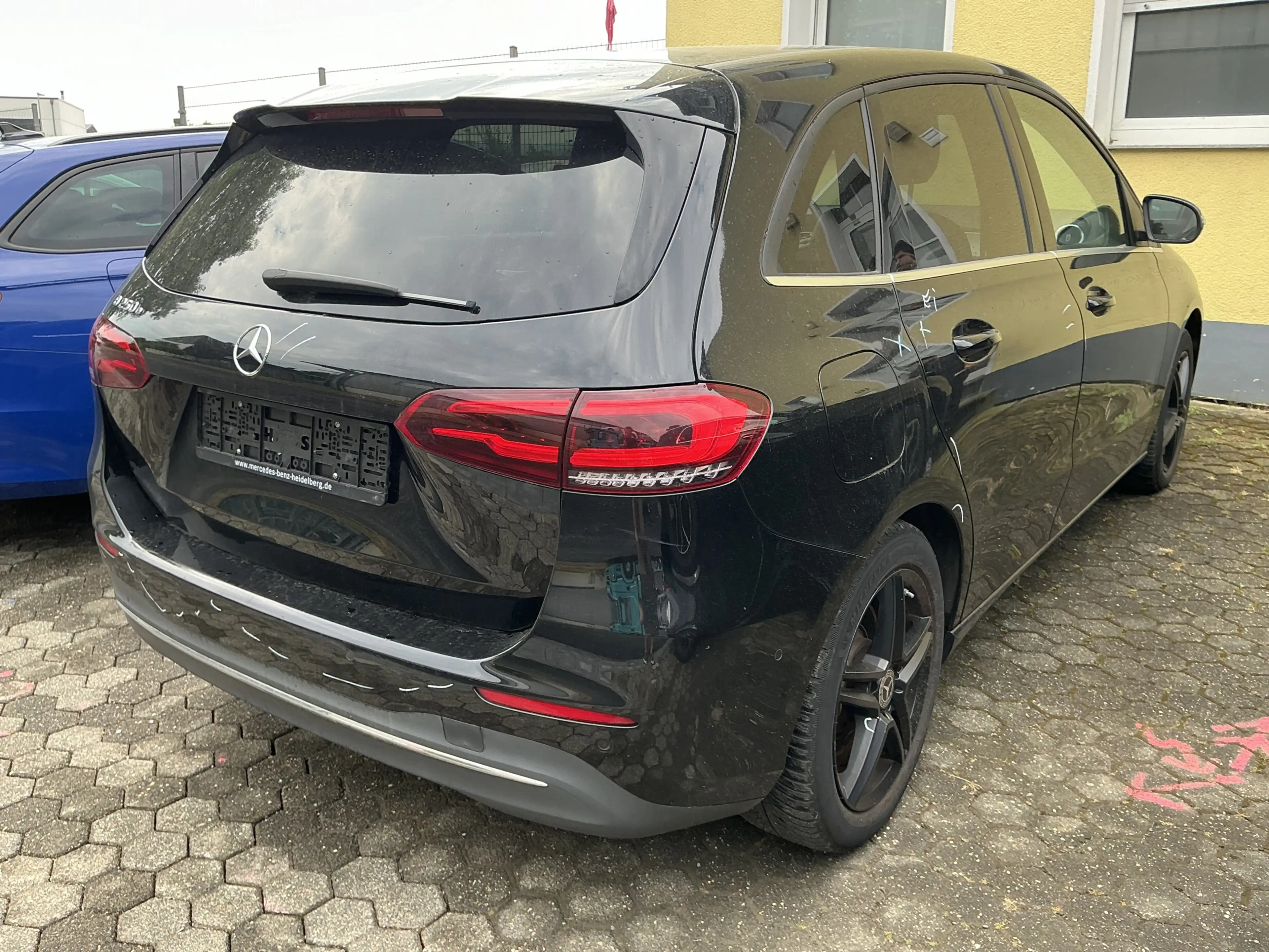 Mercedes-Benz B 250 e R.Cam Navi Teil-Leder SHZ LED DAB MBUX — photo 2