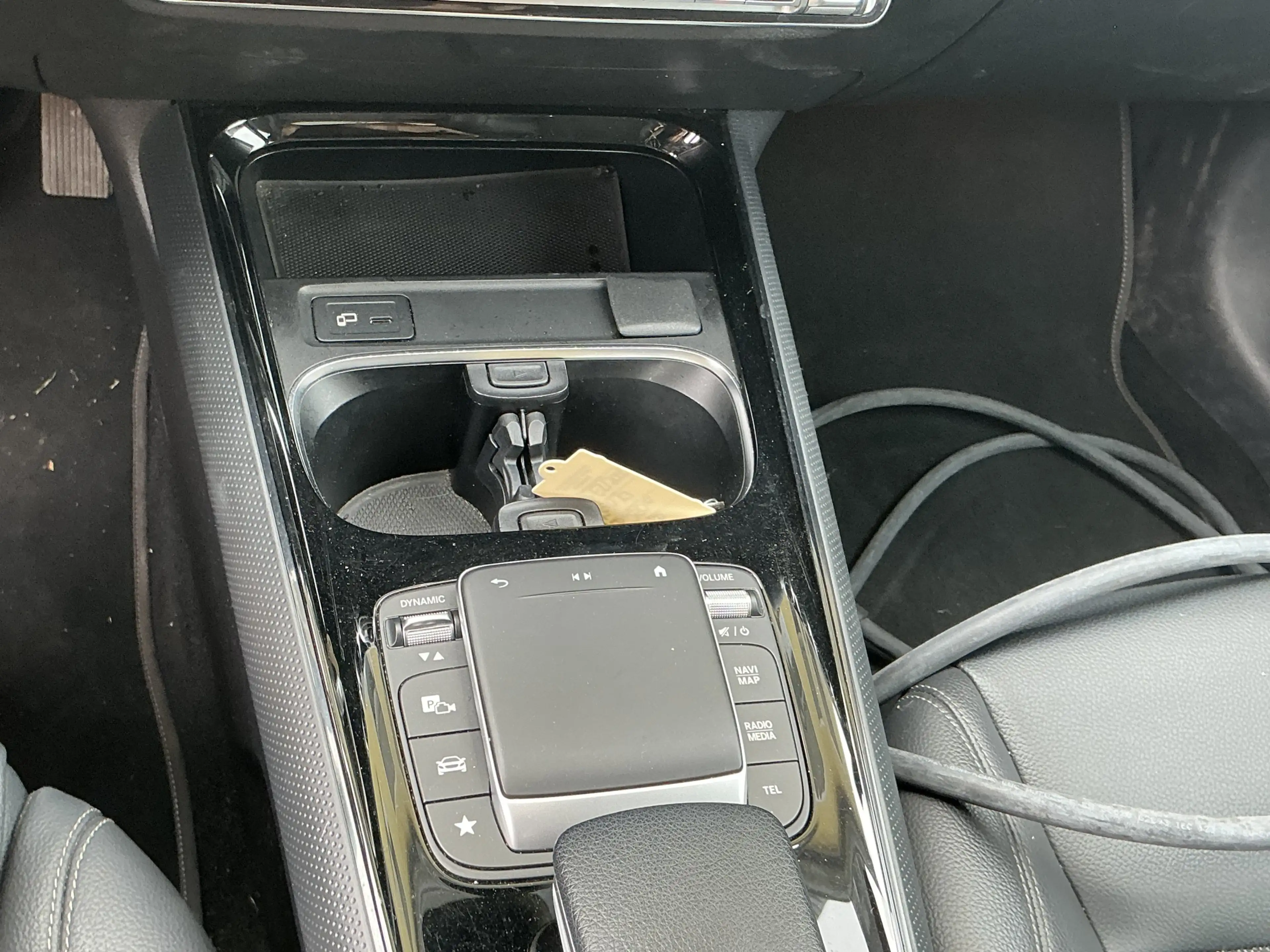 Mercedes-Benz B 250 e R.Cam Navi Teil-Leder SHZ LED DAB MBUX — photo 13