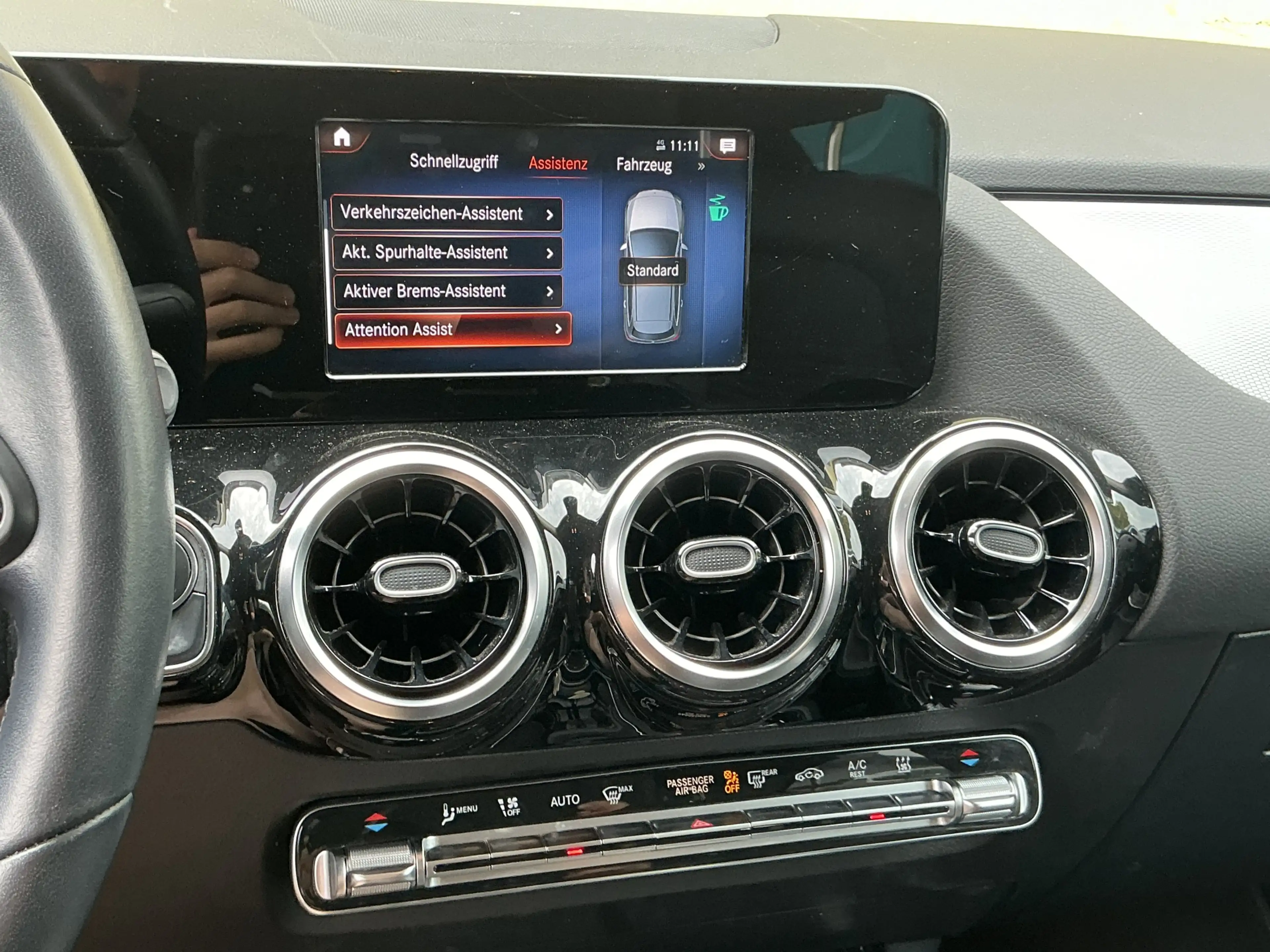 Mercedes-Benz B 250 e R.Cam Navi Teil-Leder SHZ LED DAB MBUX — photo 11