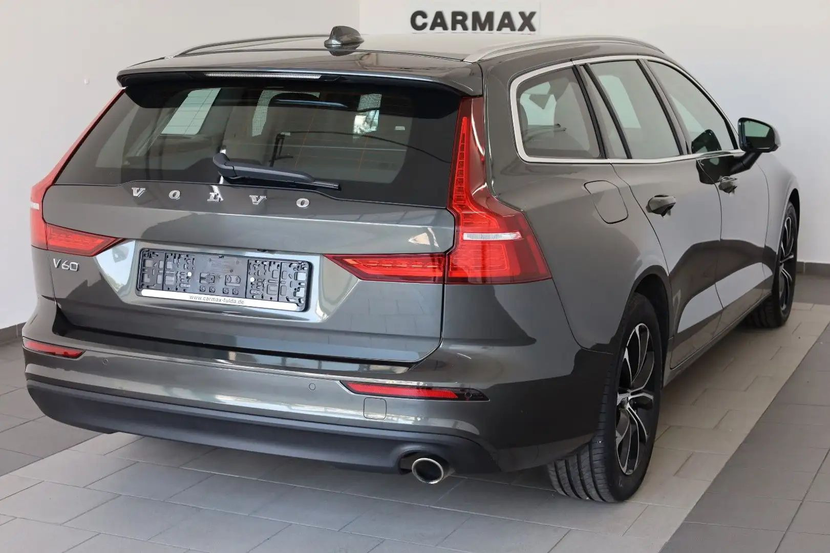 Volvo V60 Momentum Pro,Navi,LED,SH,Kamera,DAB, Grey - 2