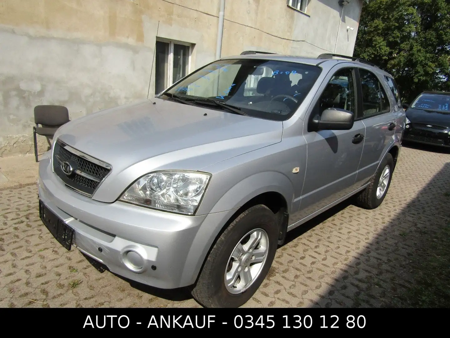 Kia Sorento ALLRAD TÜV 06/25 PDC Klima ALU Silber - 2