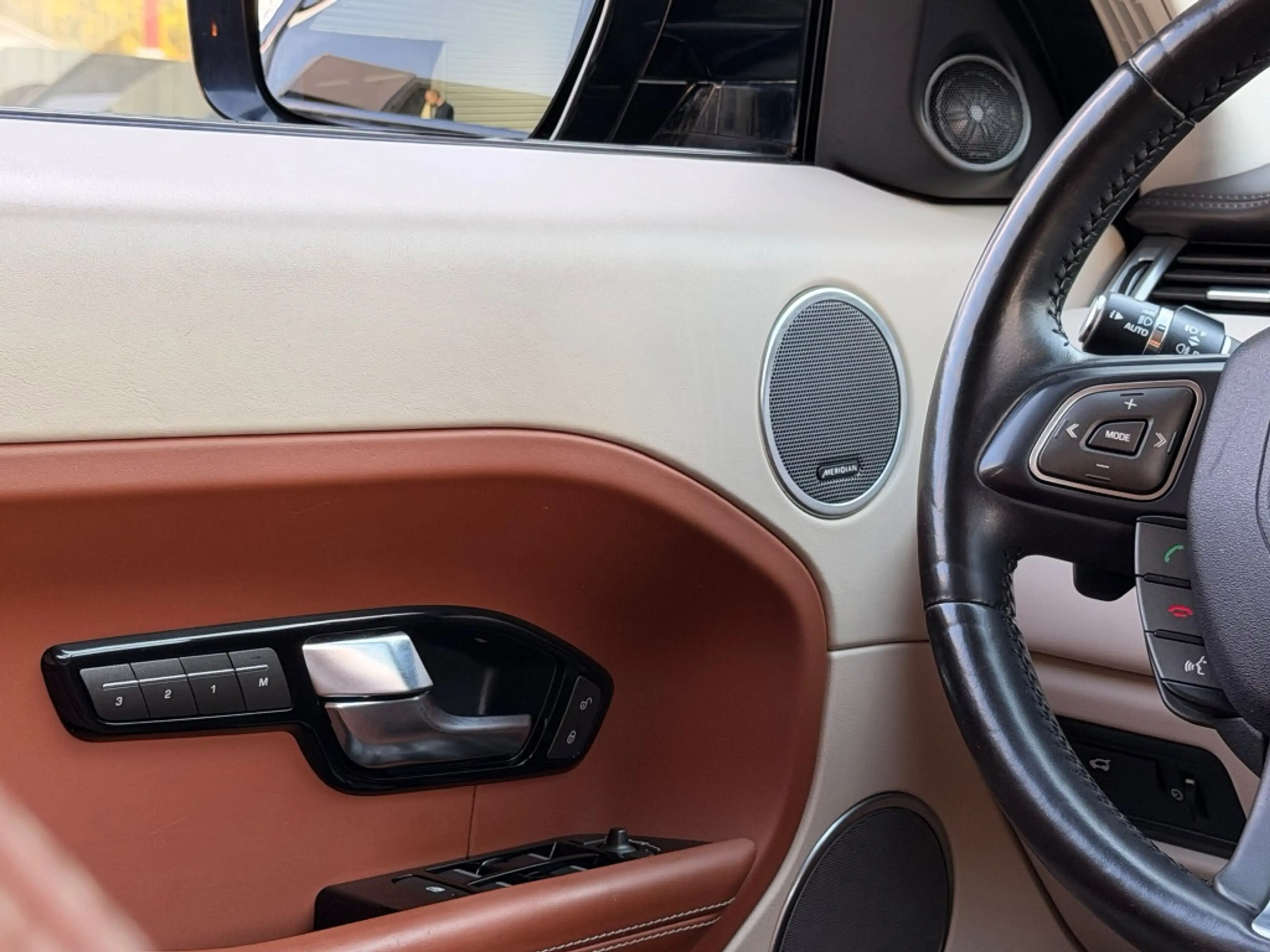 Land Rover Range Rover Evoque 2.2 SD4 4WD Prestige | MERIDIAN | MEMORY SEATS | S — photo 22