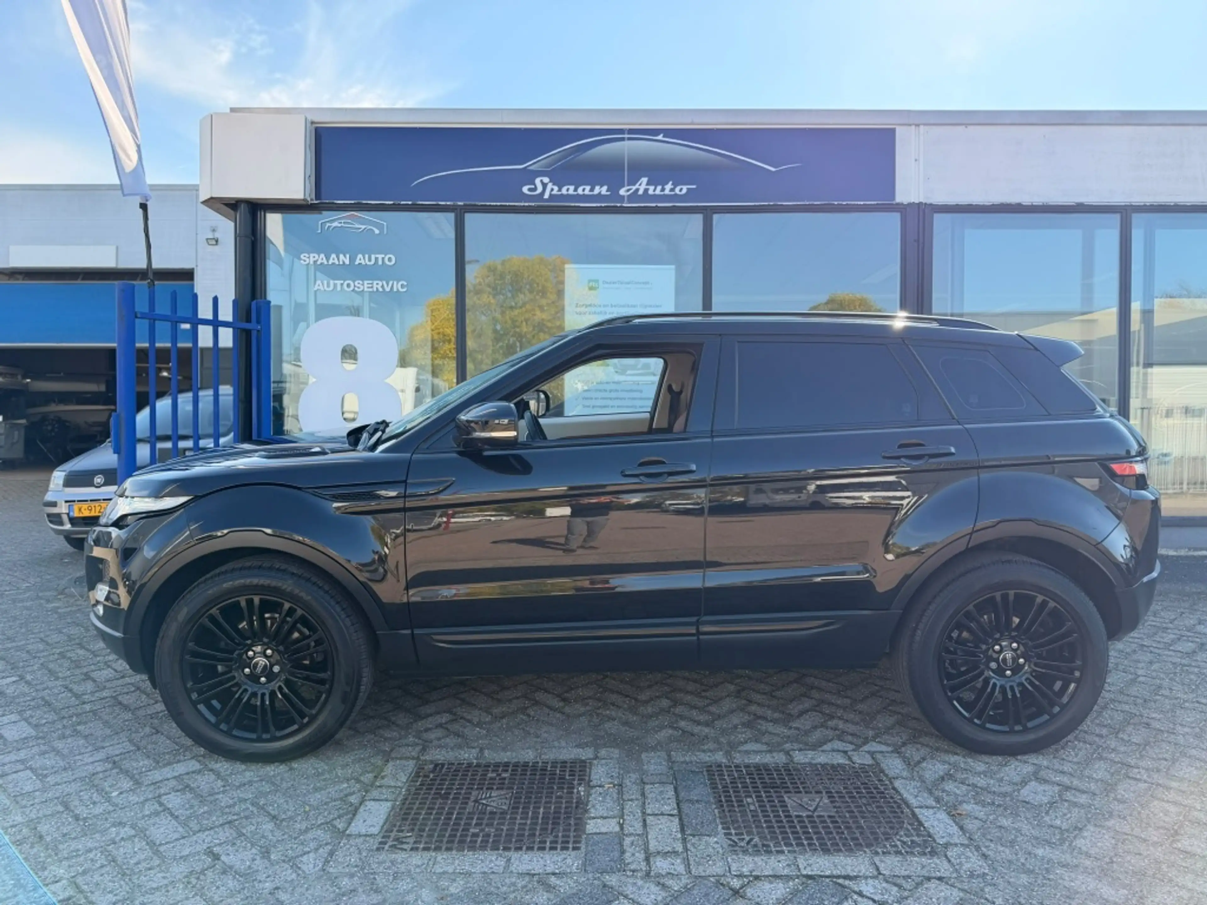 Land Rover Range Rover Evoque 2.2 SD4 4WD Prestige | MERIDIAN | MEMORY SEATS | S — photo 25