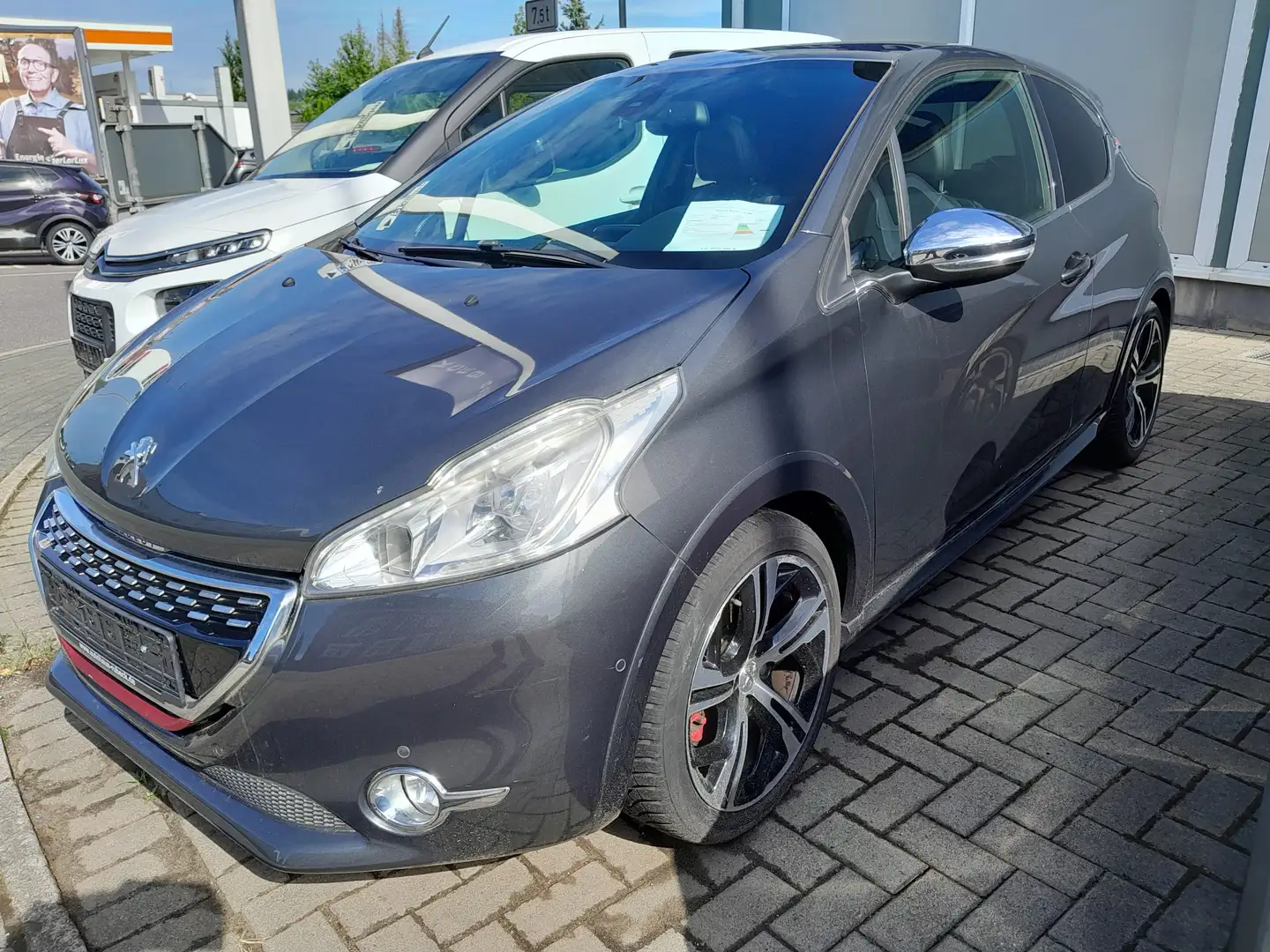 Peugeot 208 GTi 1.6 200 Sitzheizung Navi Pamoramadach - 2