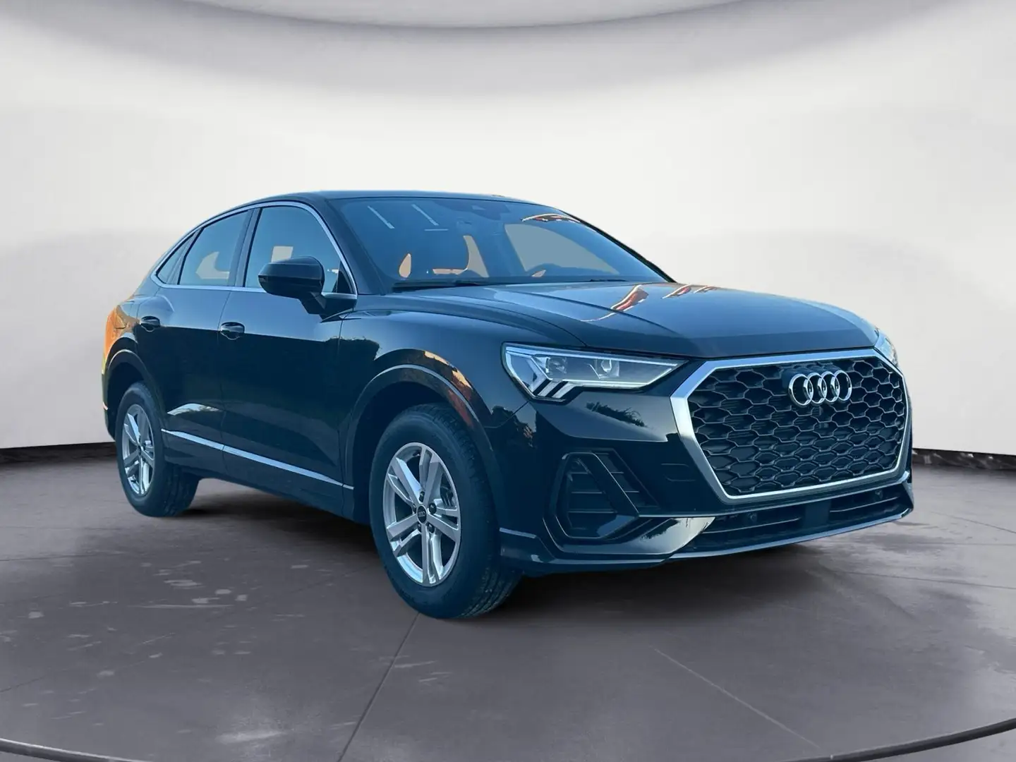 Audi Q3 Sportback 35 2.0 tdi S line edition s-tronic Noir - 1