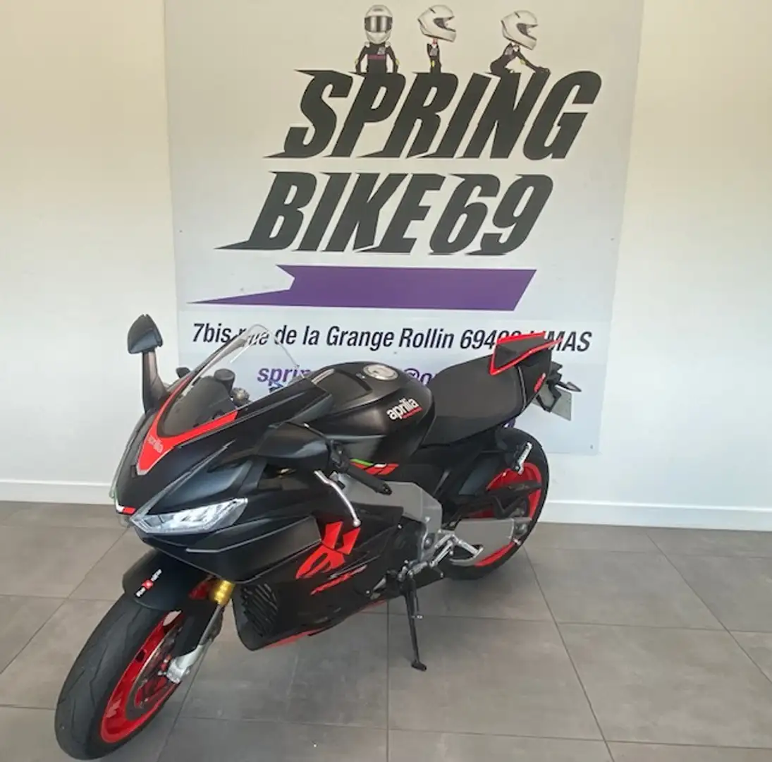 Aprilia RSV4 Schwarz - 2