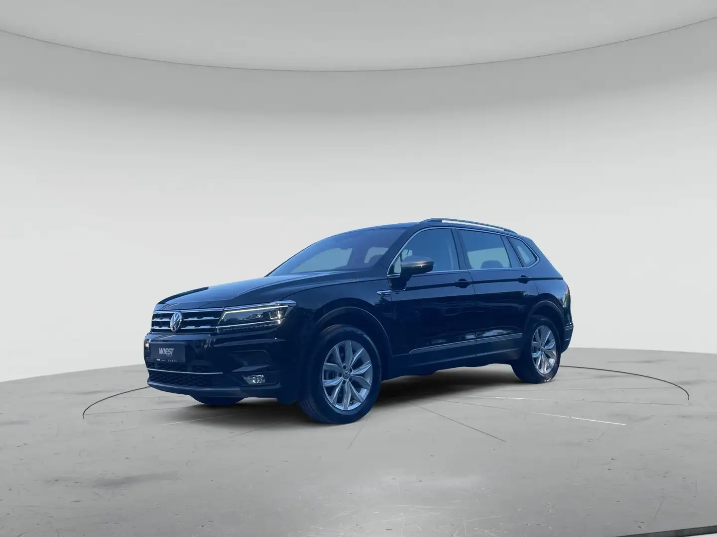 Volkswagen Tiguan Allspace 2.0 TDI Highline 4Motion DSG Nav Schwarz - 2